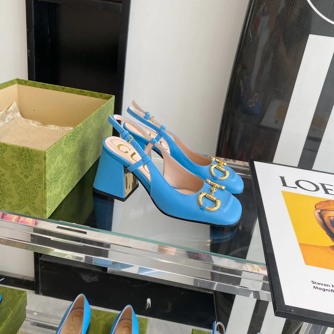 Ретро-сандалии Gucci на низком каблуке с квадратным носком - 1