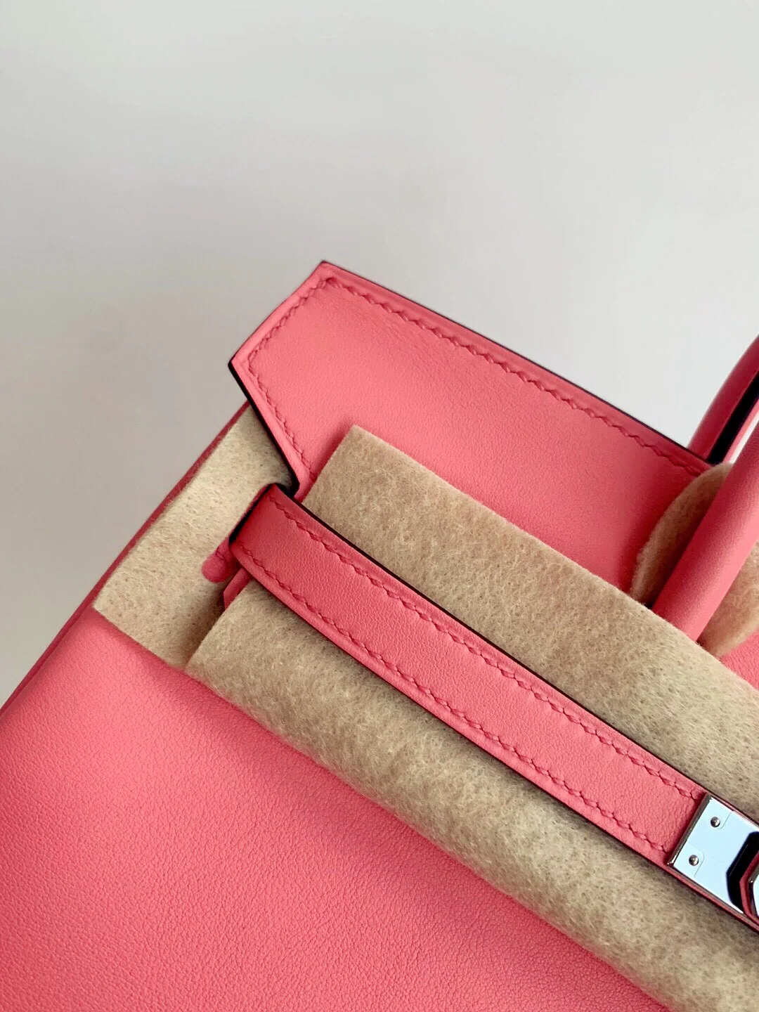 Сумка Hermes Birkin 25 Swift Pink с серебряной пряжкой