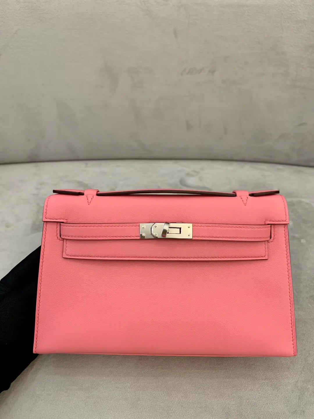 Мини-сумочка Hermes Kelly 1-го поколения, 22 см, помада Swift 8W с серебряной пряжкой.