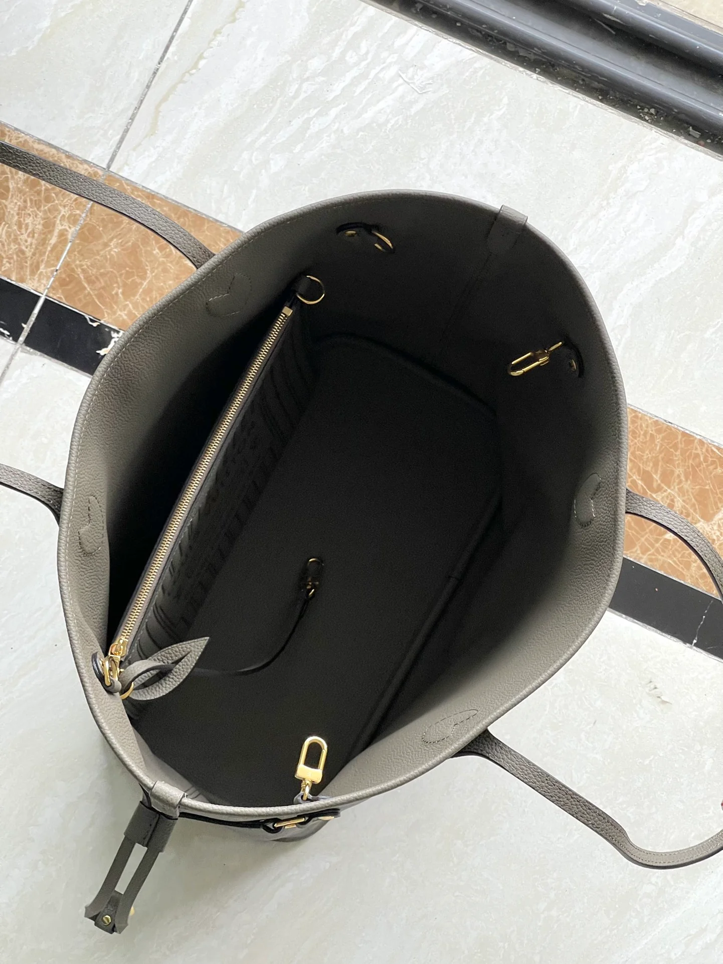 LV-m12063-neverfull-inside-out средняя сумка-серая