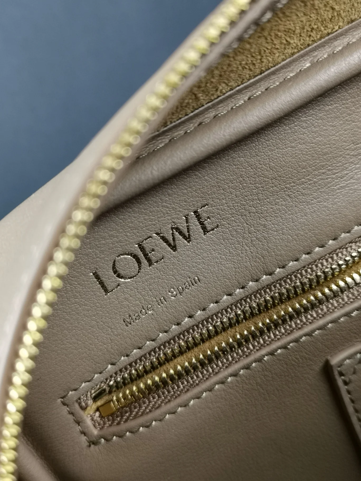 Loewe-amazona-30