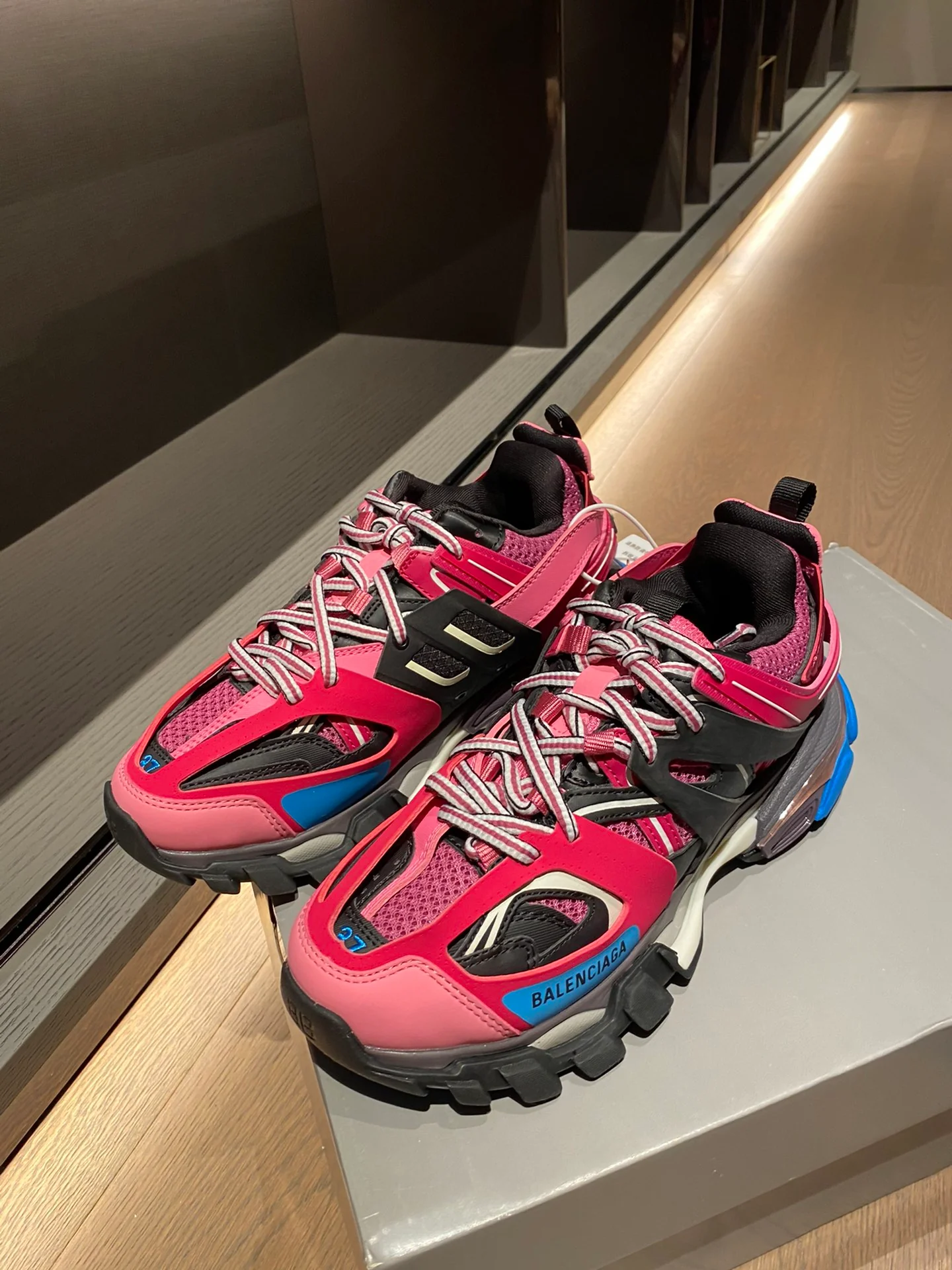 Balenciaga - Dad Shoes - 5