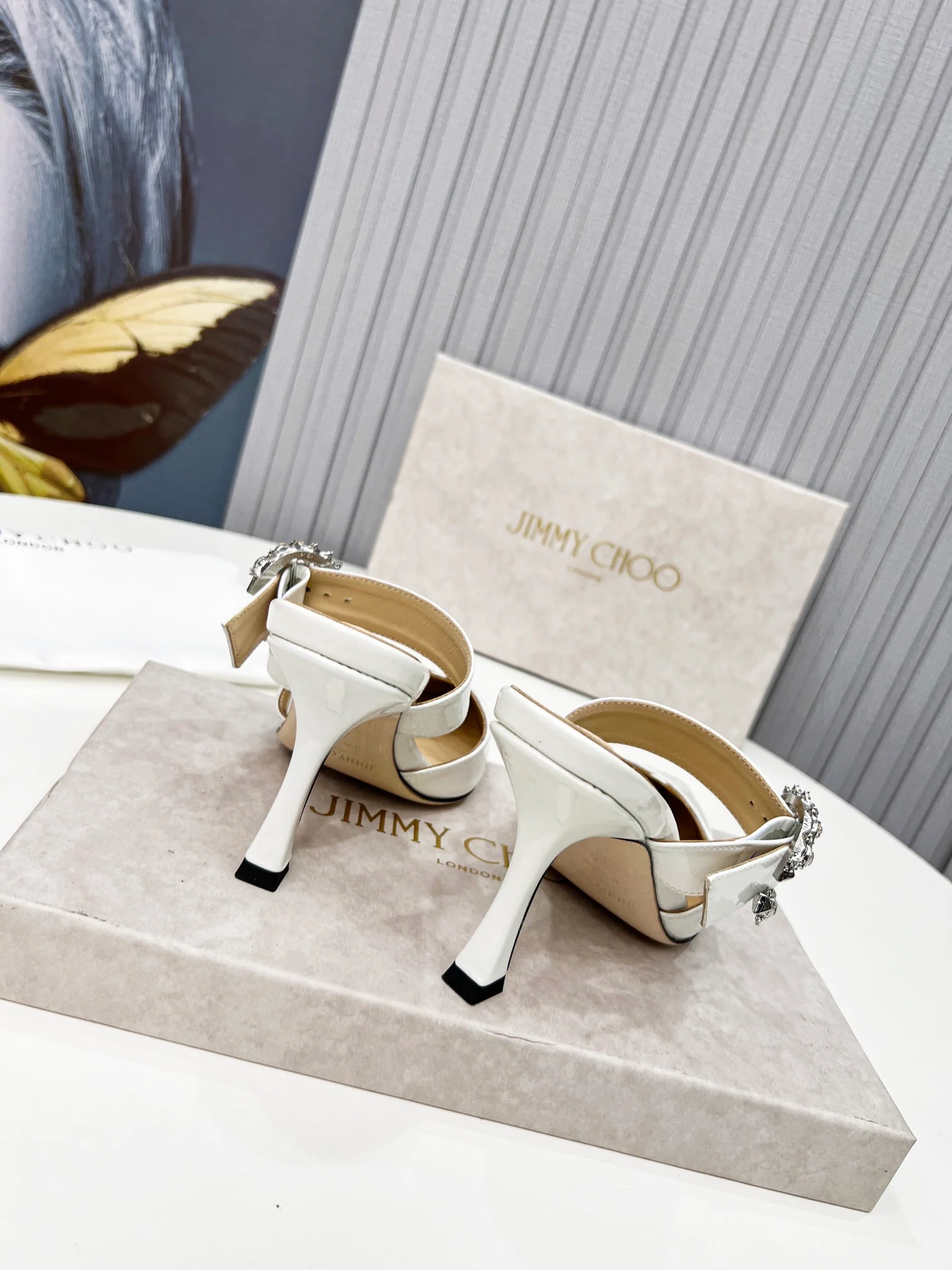 Туфли-шпильки Jimmy с острым носком - белые