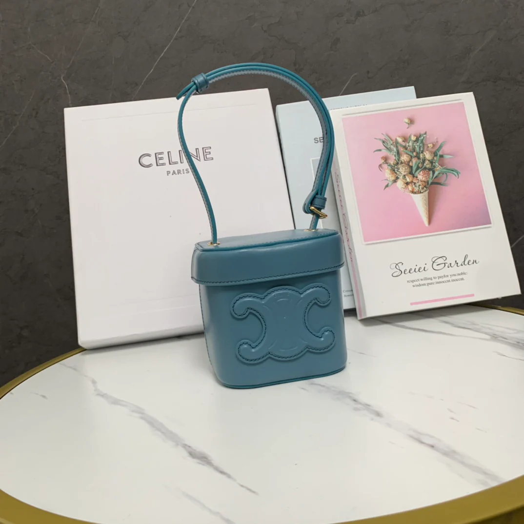 Сумка Celine Boxtriomphe - синяя