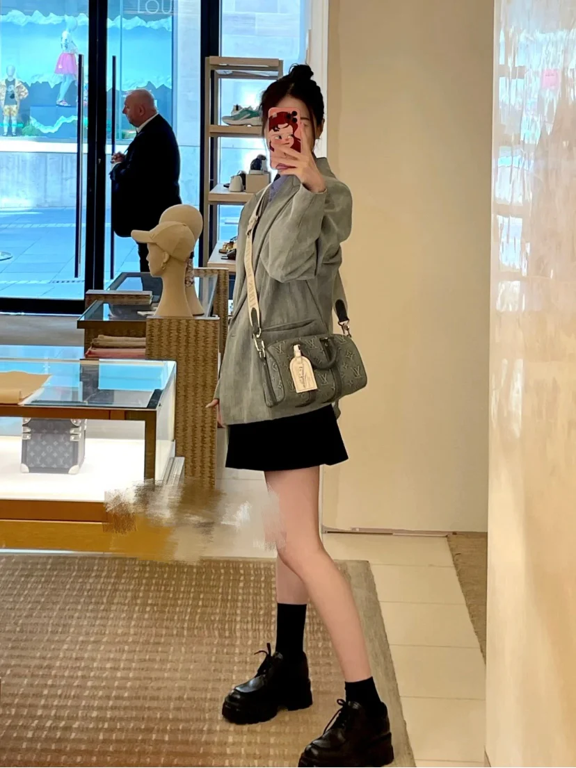 m22762-LV-keepall25-Emboss Denim Style