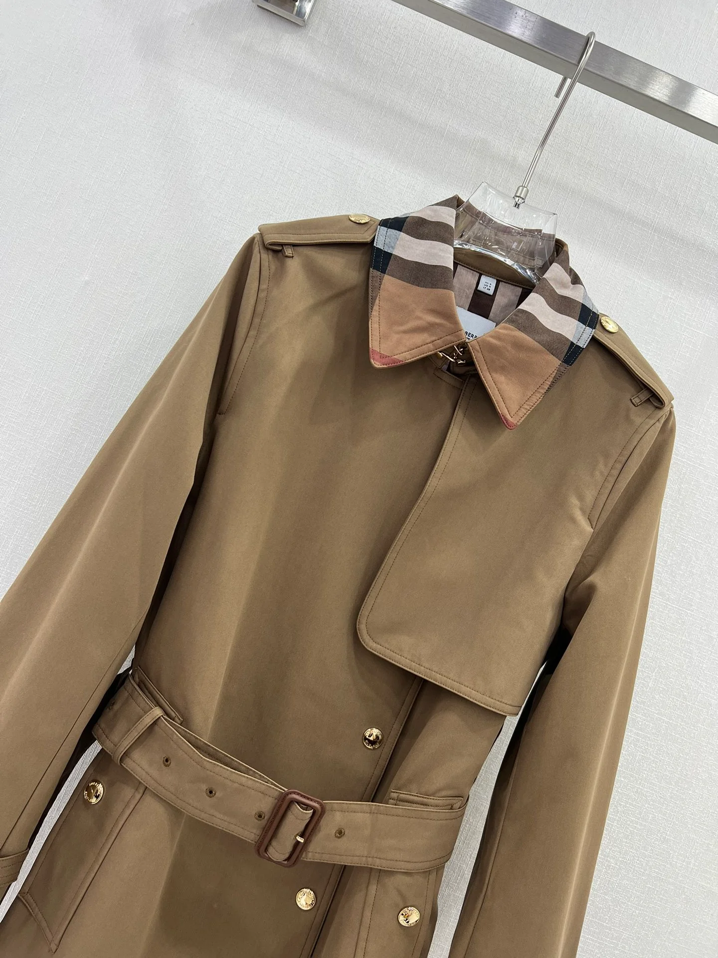 Burberry - 2403 - Тренч средней длины в британском стиле