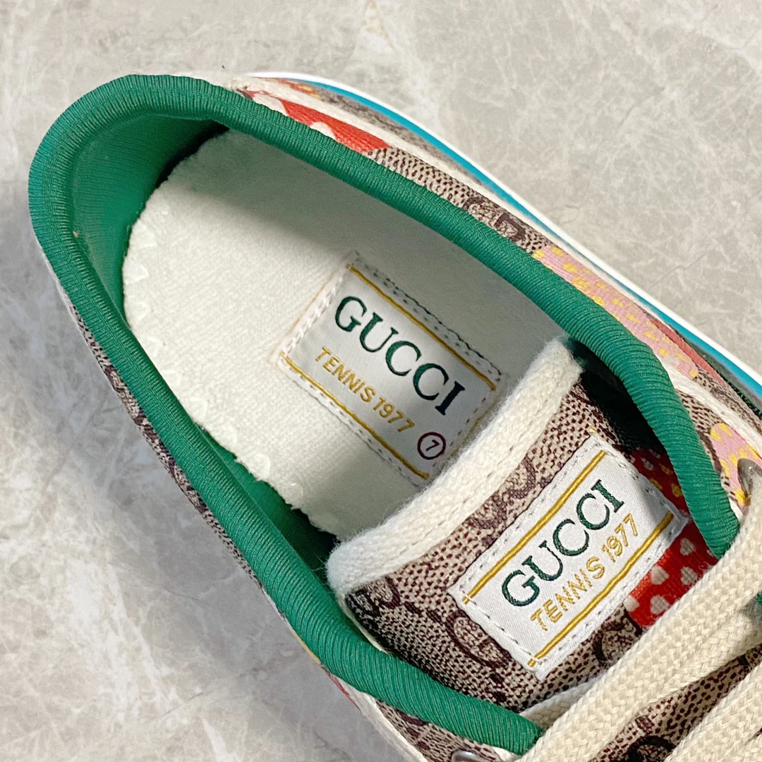 Кроссовки/кеды Gucci - 1