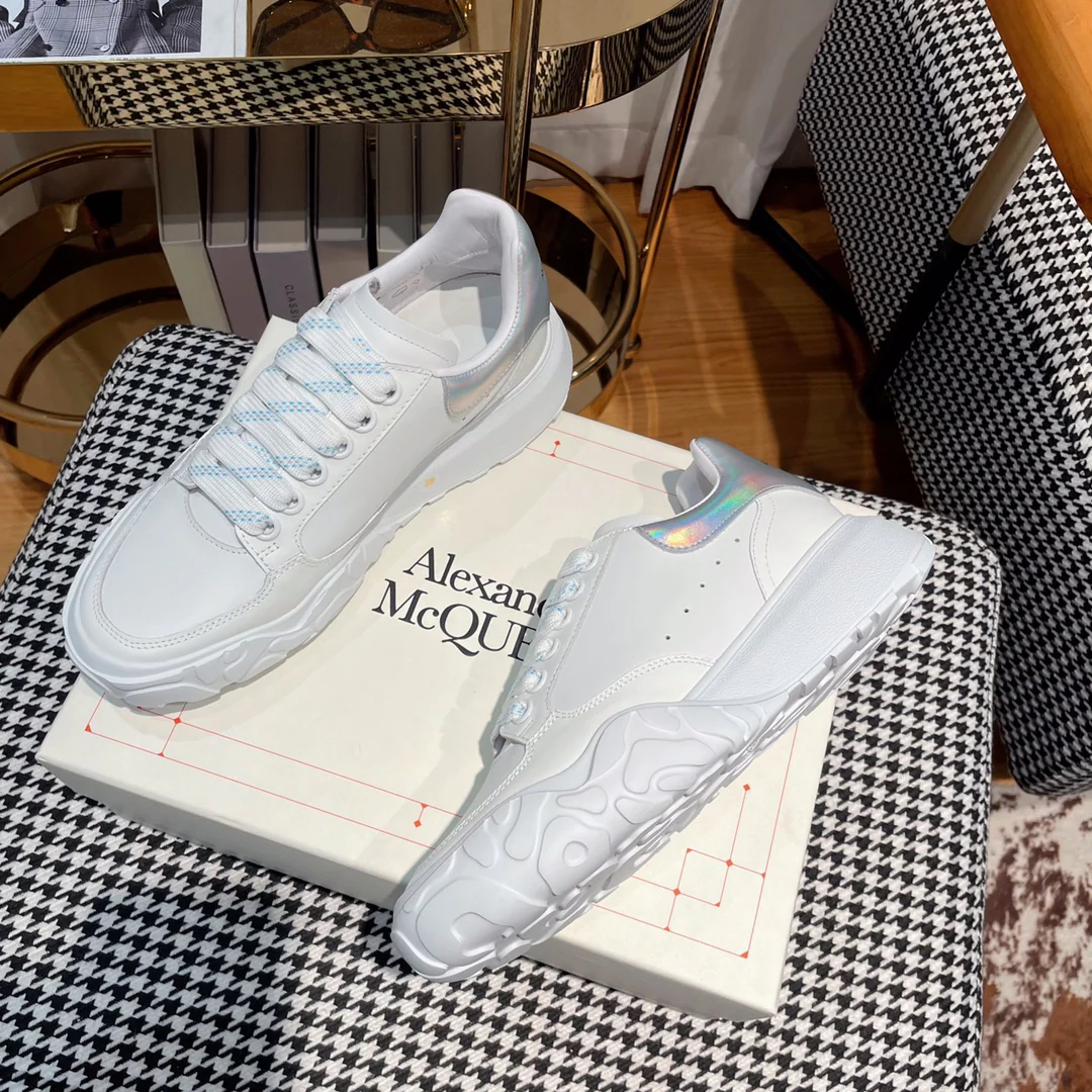 McQueen - Новые кроссовки - Silver Tail