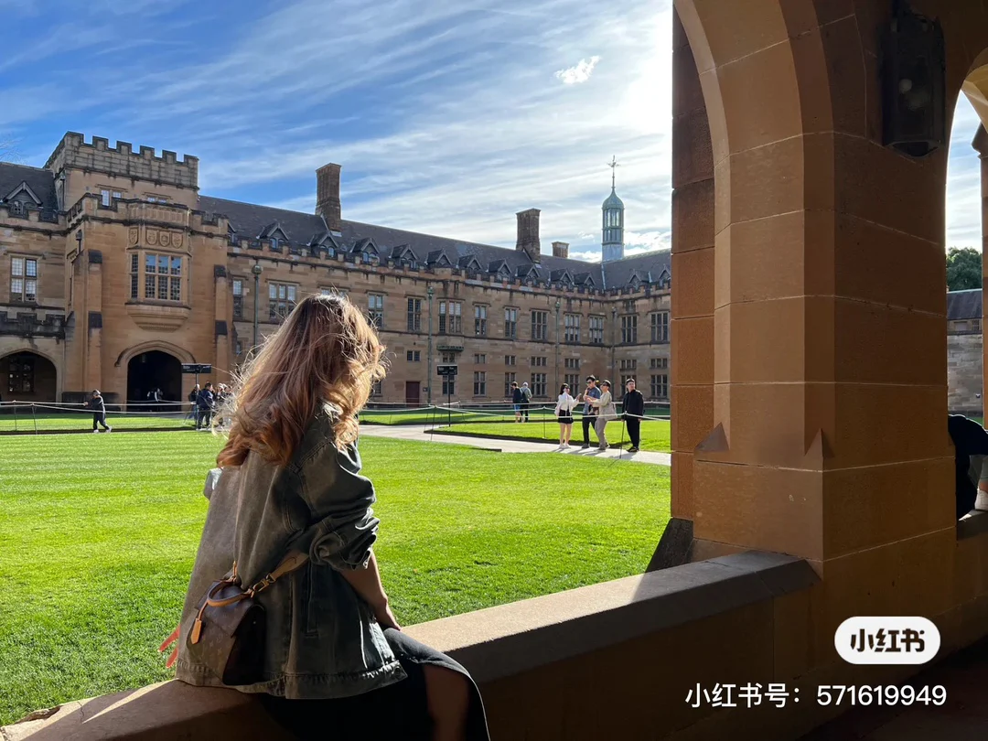 m46055-LV-cluny-Сумка через плечо