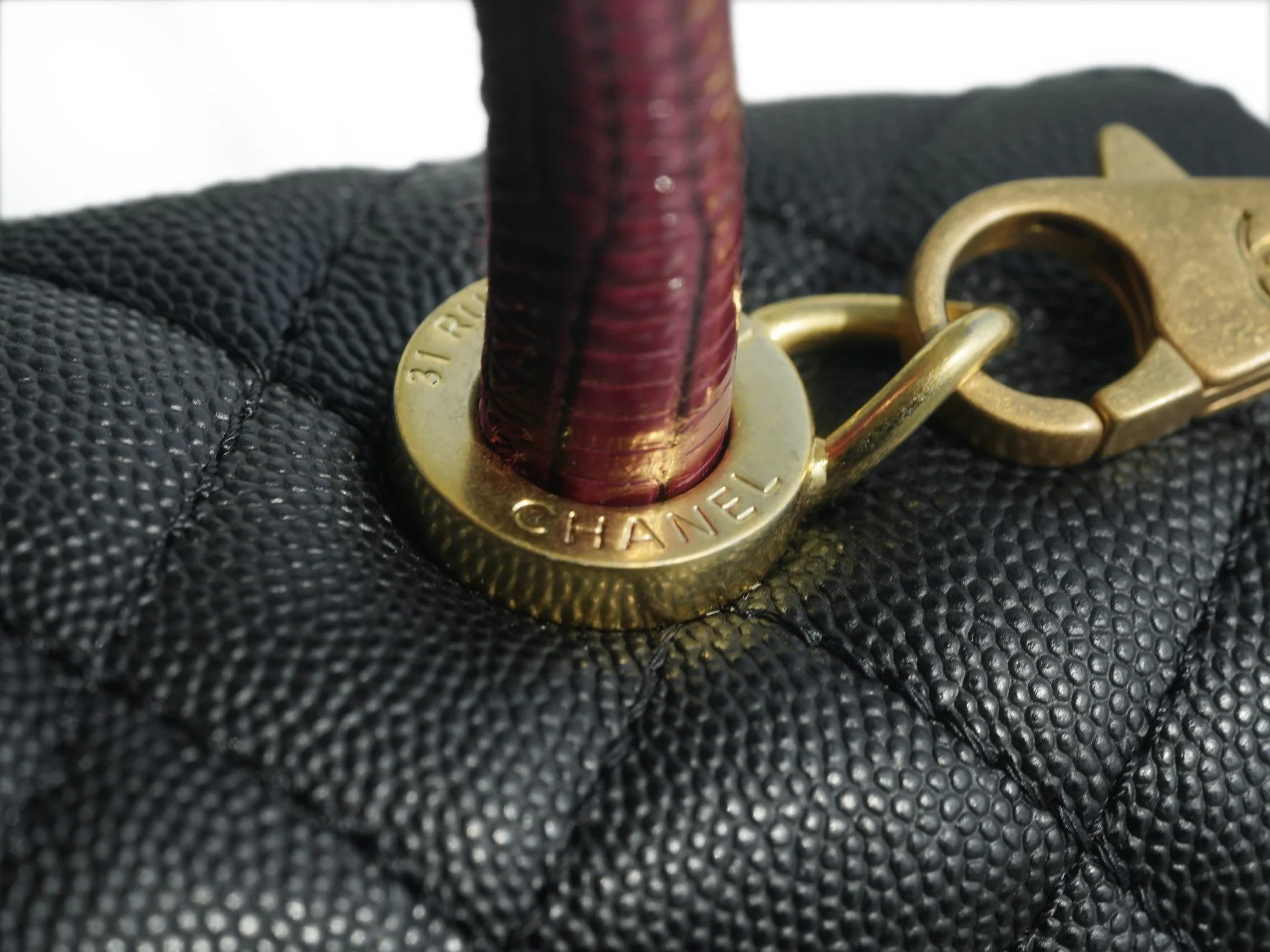 Сумка Chanel Handle 28 - с ручкой из кожи ящерицы - большая, черная