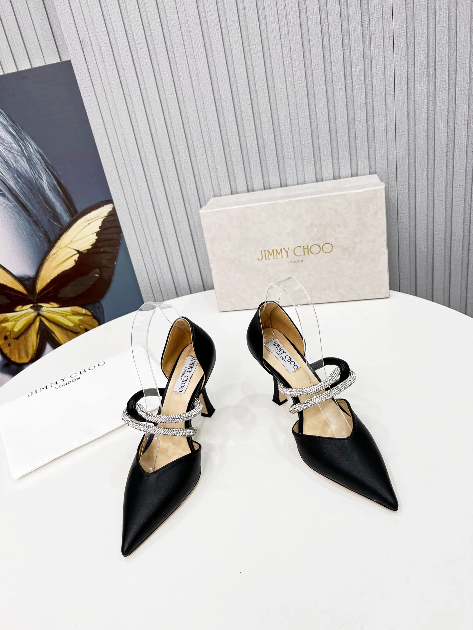 Jimmy - Туфли-лодочки на шпильке с острым носком - Черные