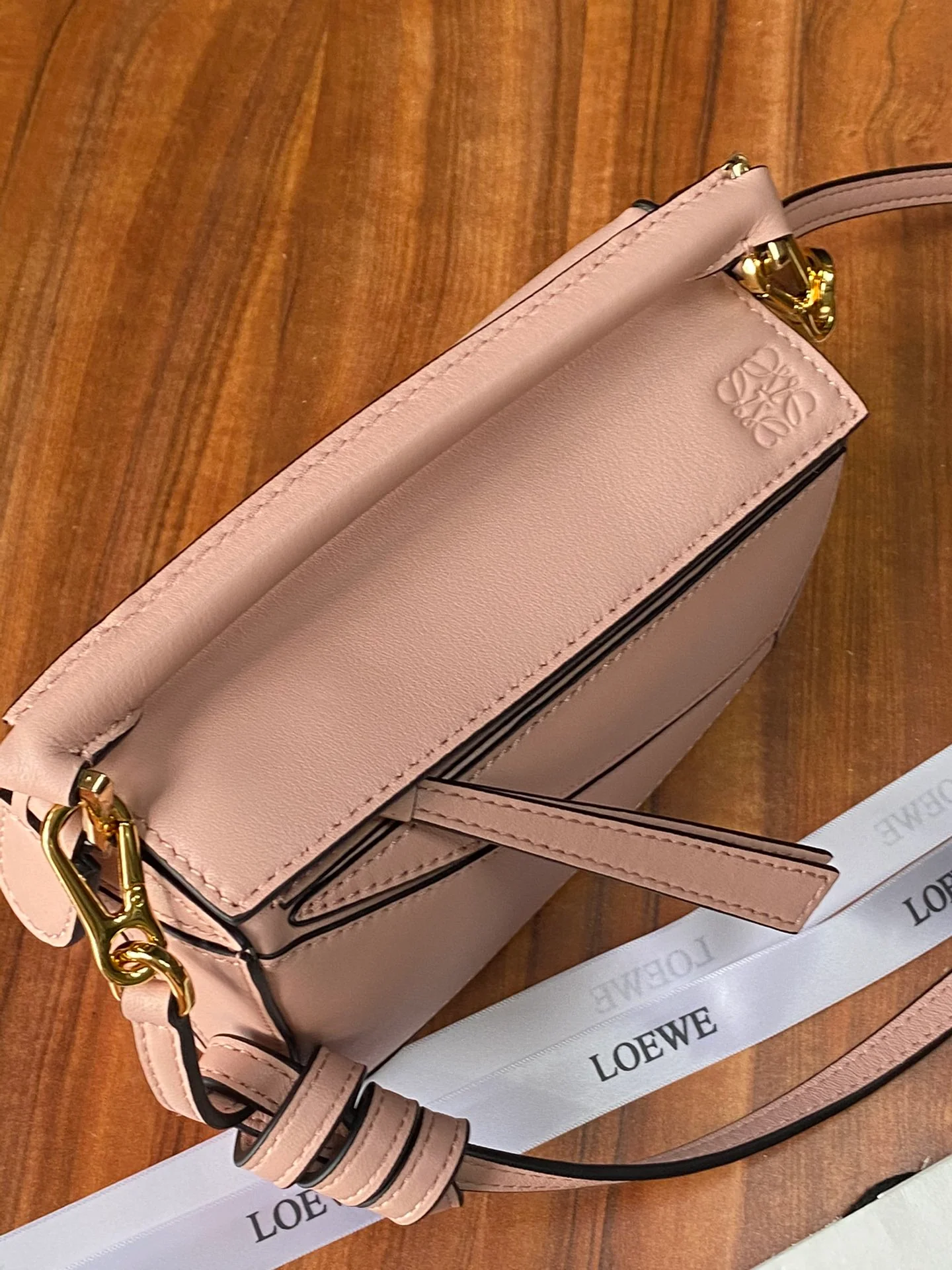 Мини-сумка Loewe Puzzle Bag из телячьей кожи - 22