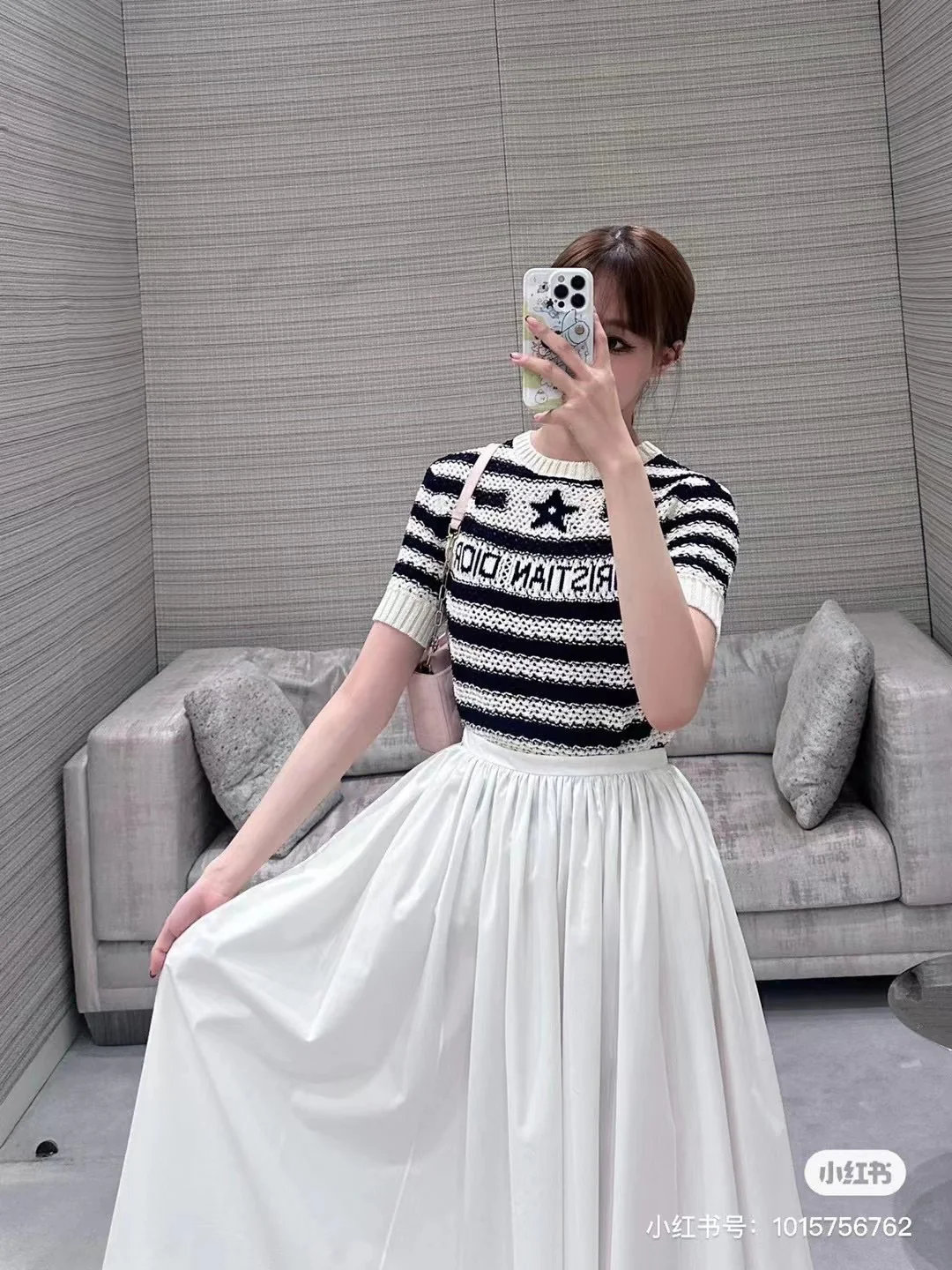 Dior 2403 - Полосатый ажурный вязаный свитер с короткими рукавами