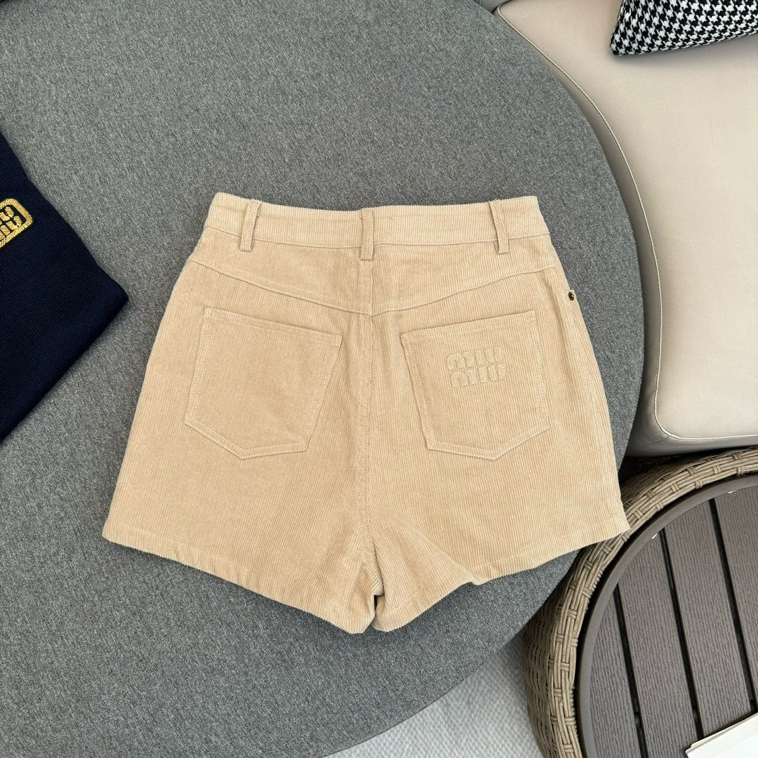 Miu Miu - 2404 - 24 Весна/Лето Новые ретро-шорты из вельвета