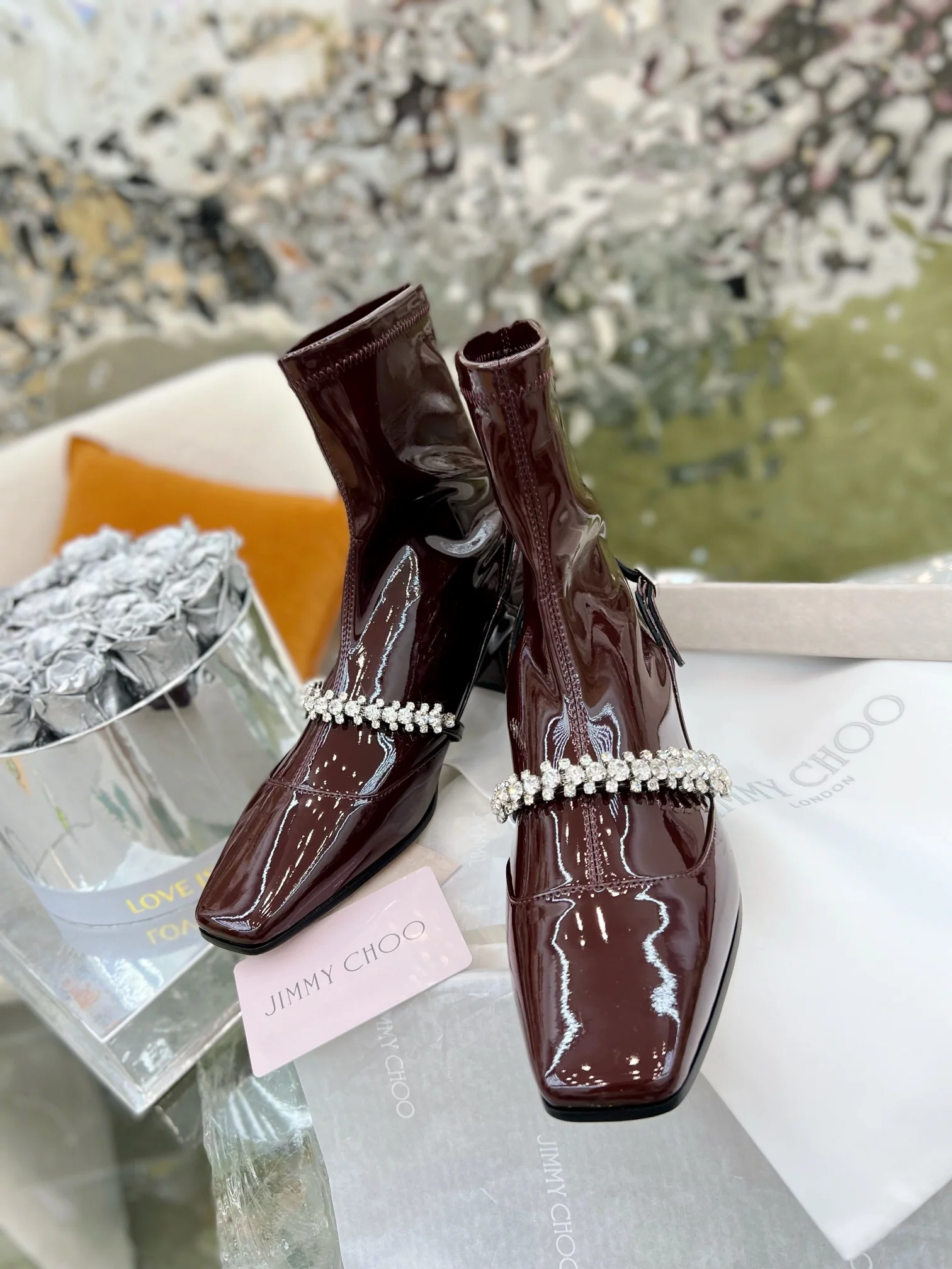 Jimmy - Новинка весны/лета 2022 - Ботильоны на резинке со стразами - 2