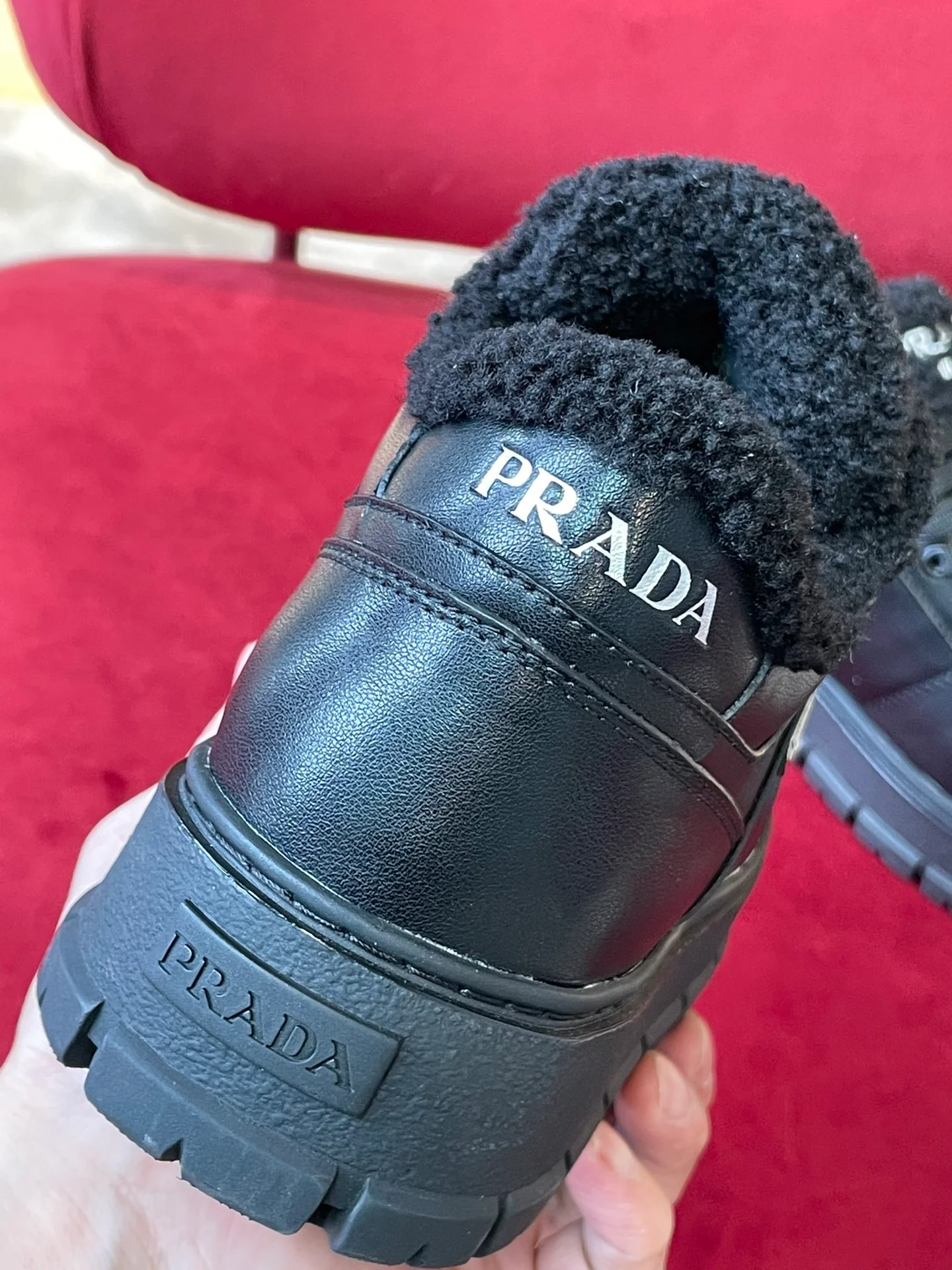 Prada - Шерстяные повседневные туфли на платформе - Черные