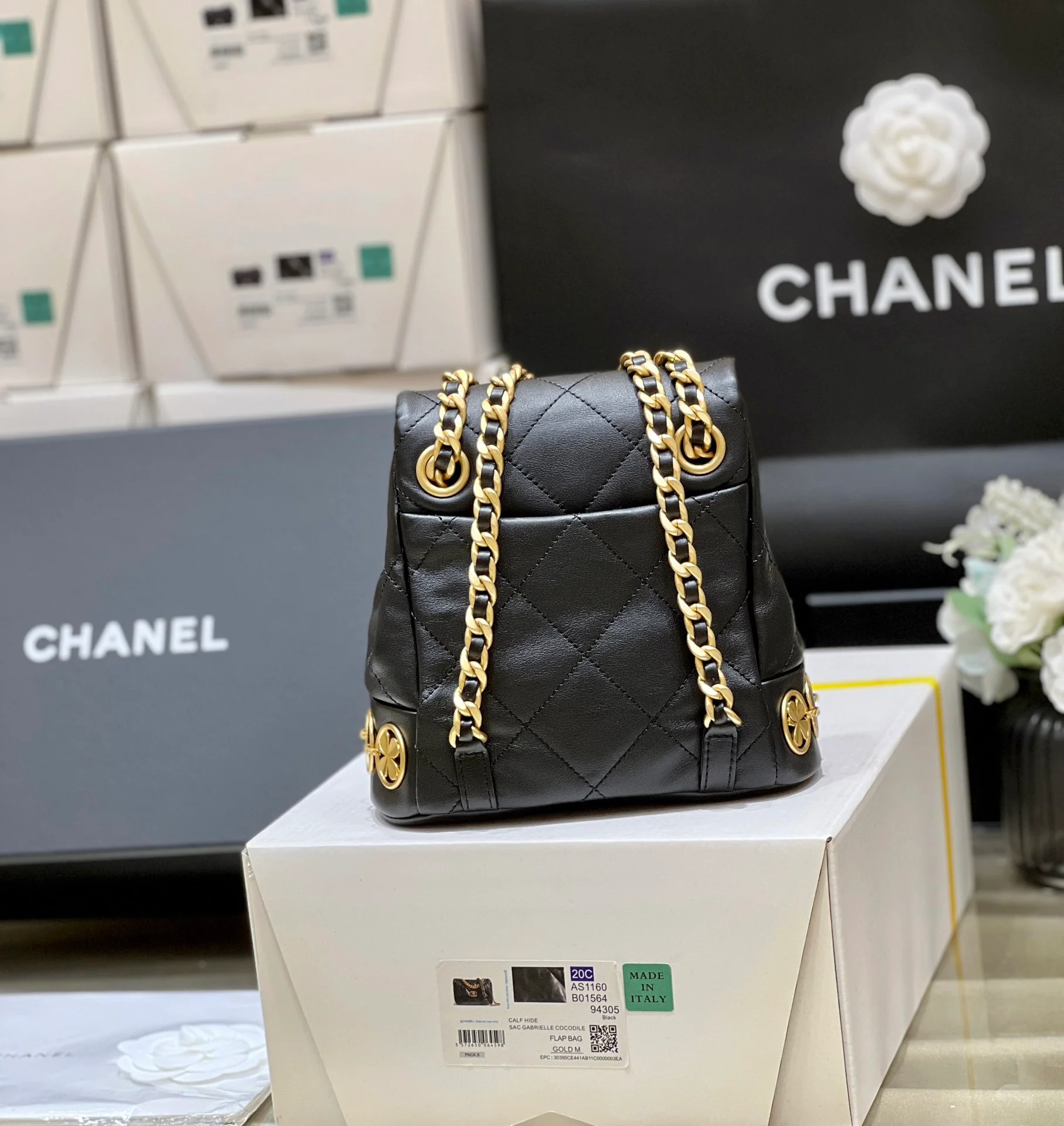 Рюкзак Chanel из коллекции осень/зима 2023 — телячья кожа — черный