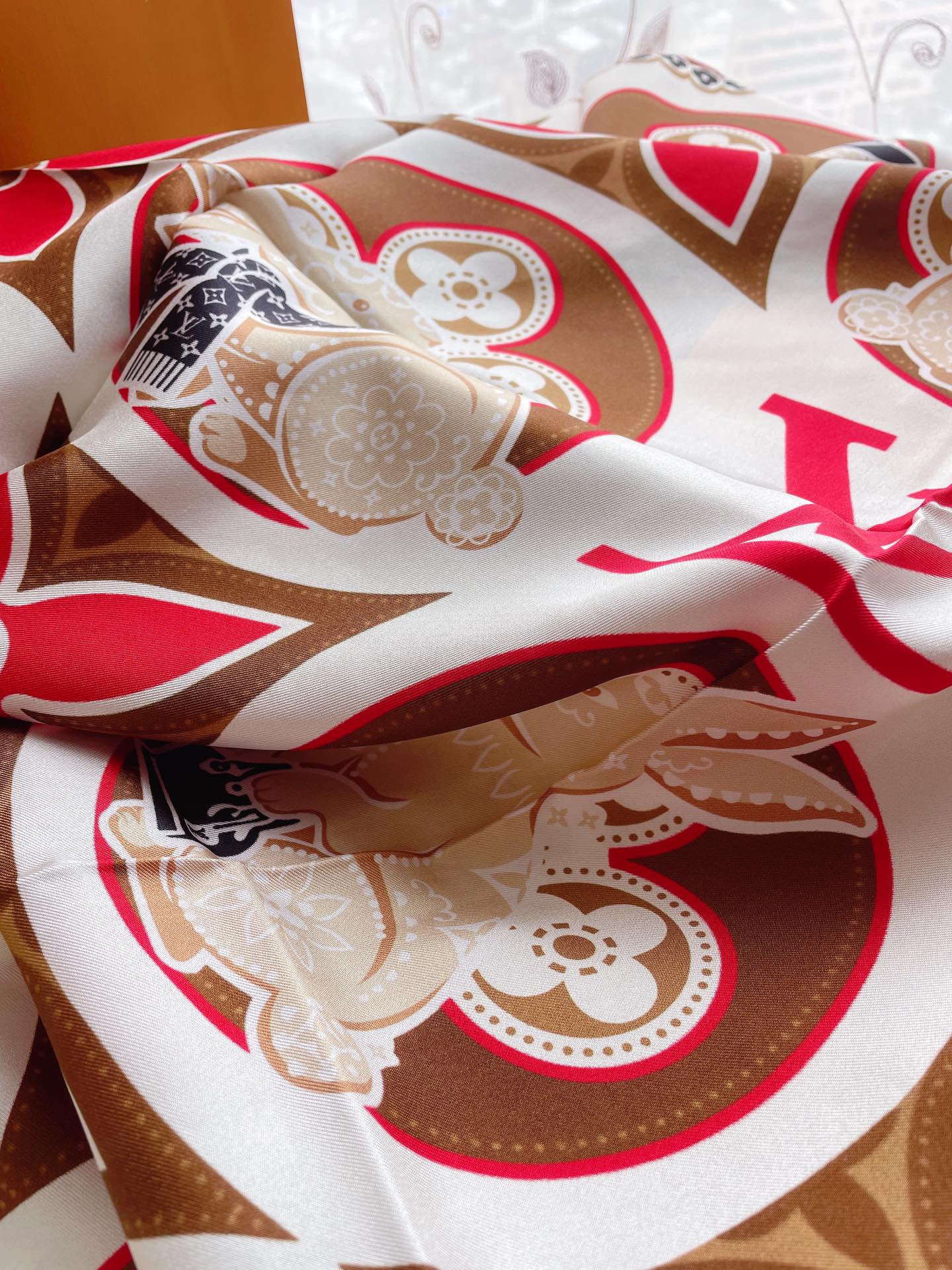 Шелковый платок LV-100 - 90 см