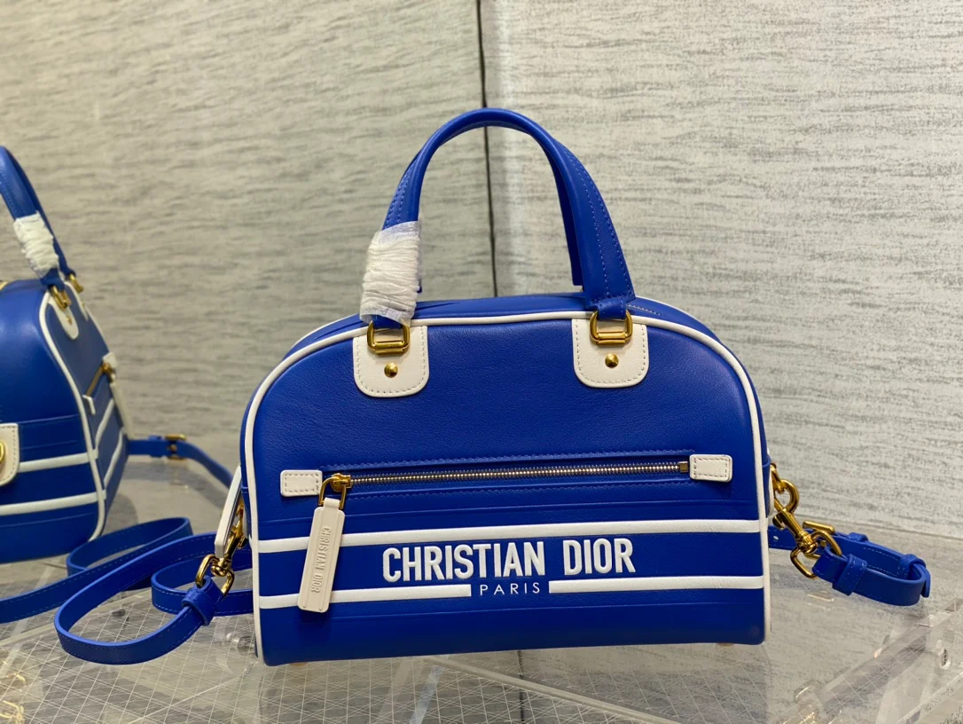 Сумка-боулинг Dior из коллекции весна/лето 2022 Vibe, средний размер 5