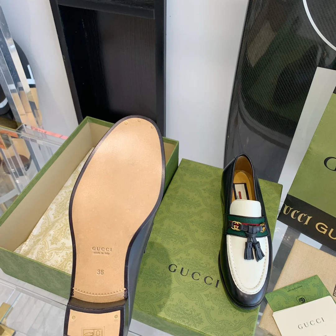 Лоферы Gucci с кисточками - 2