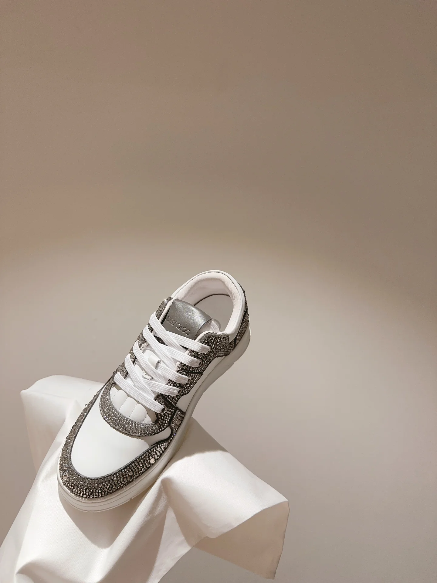 Jimmy - Новинка 2023 года - Повседневная обувь - Белая обувь со стразами