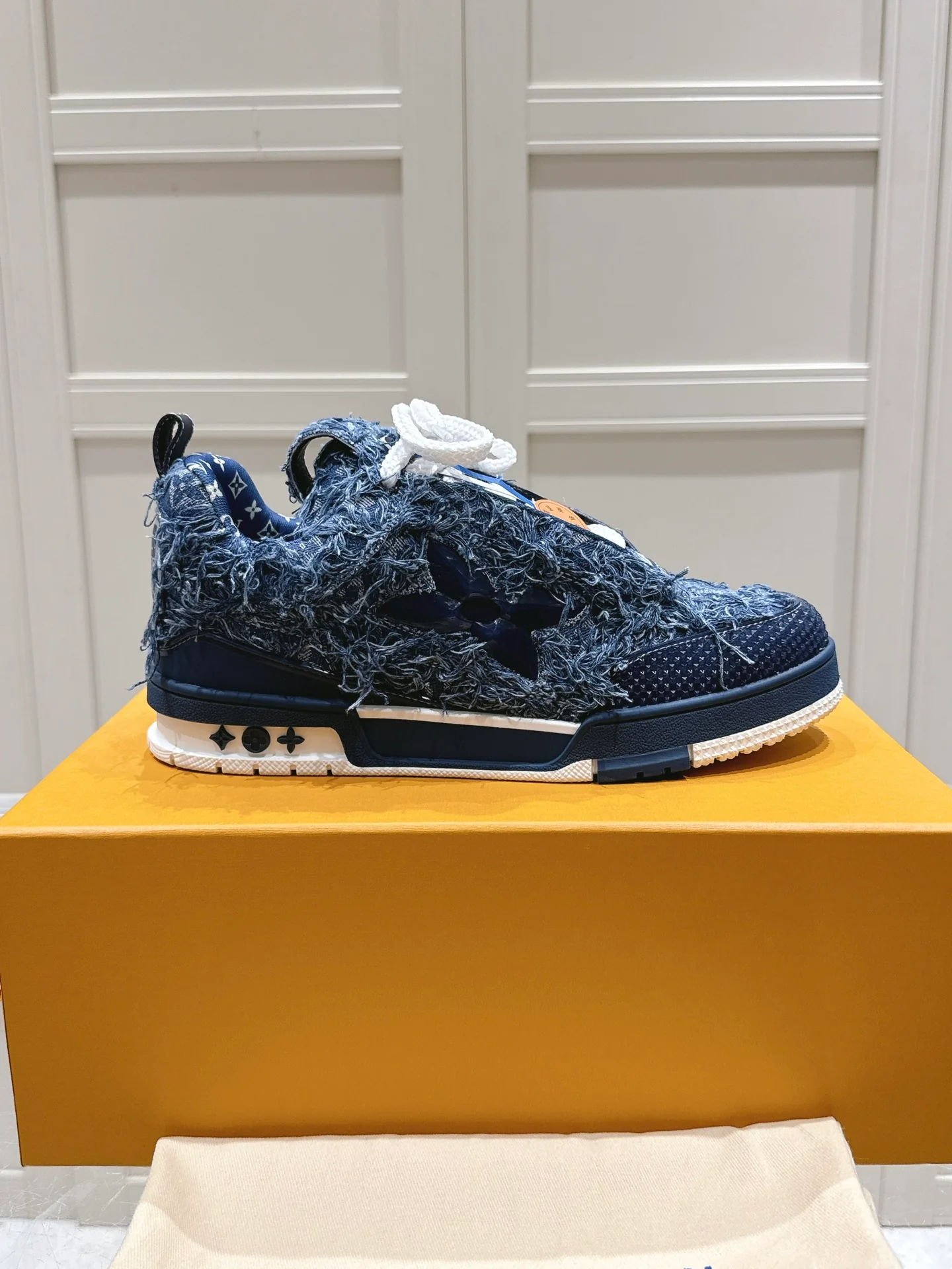 LV-2024-Кроссовки-Синие-2