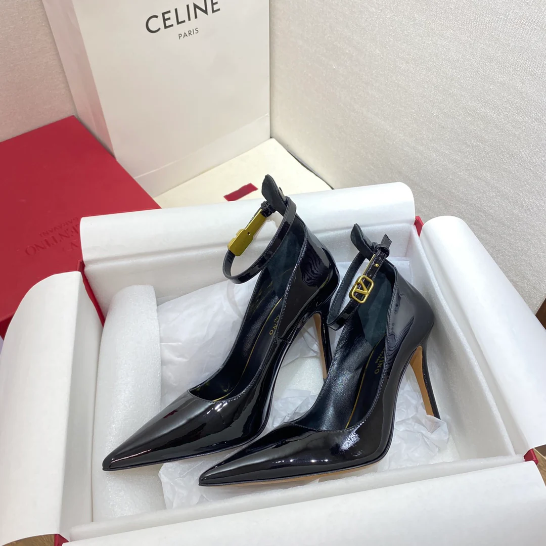 Туфли-лодочки Valentino с острым носком на шпильке - черные - 9 см