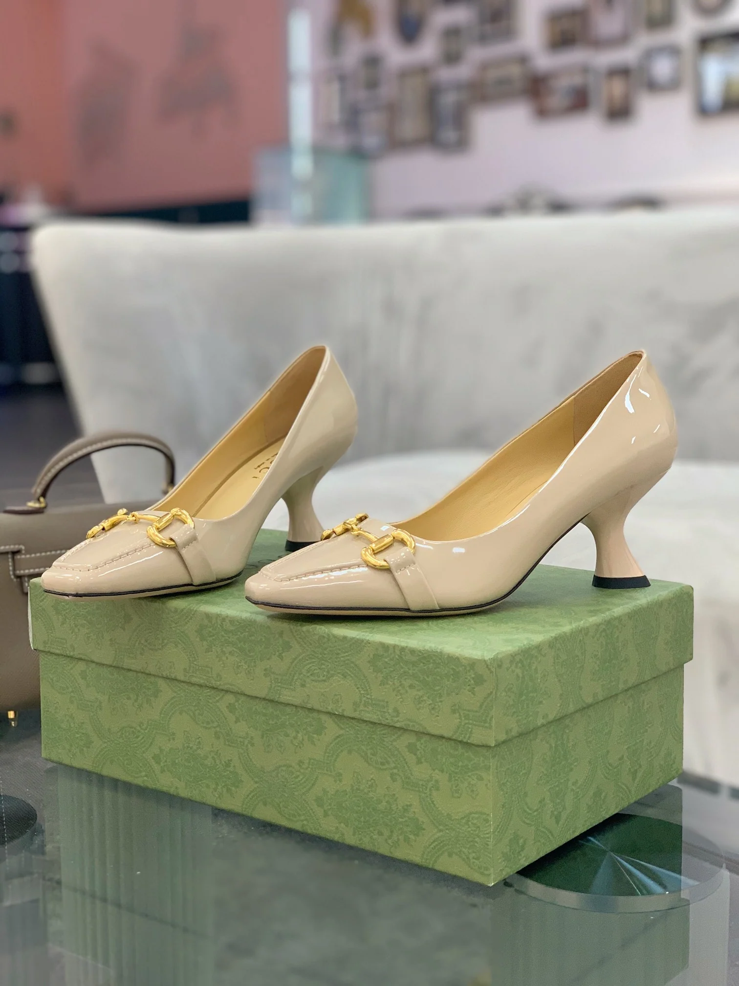 Туфли на низком каблуке Gucci