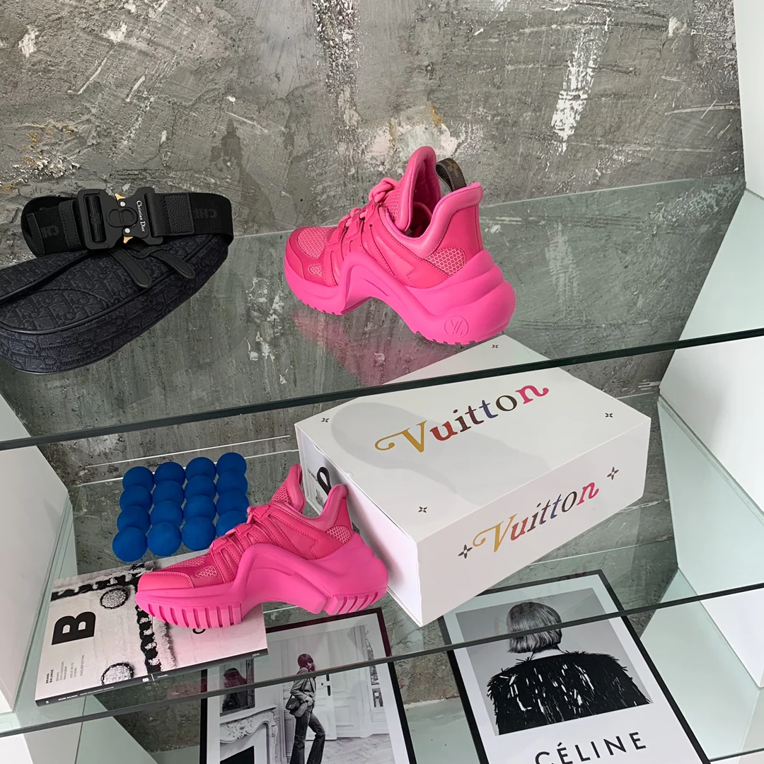 Обувь LV - Массивные кроссовки LV - 18