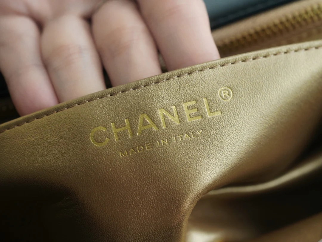 Chanel 23c Gold Ball Mini Black