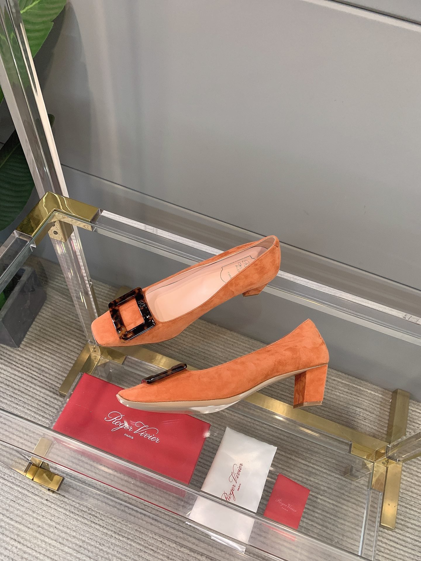 Туфли Roger Vivier Belle с пряжкой и квадратным носком, черепаховая расцветка - 3