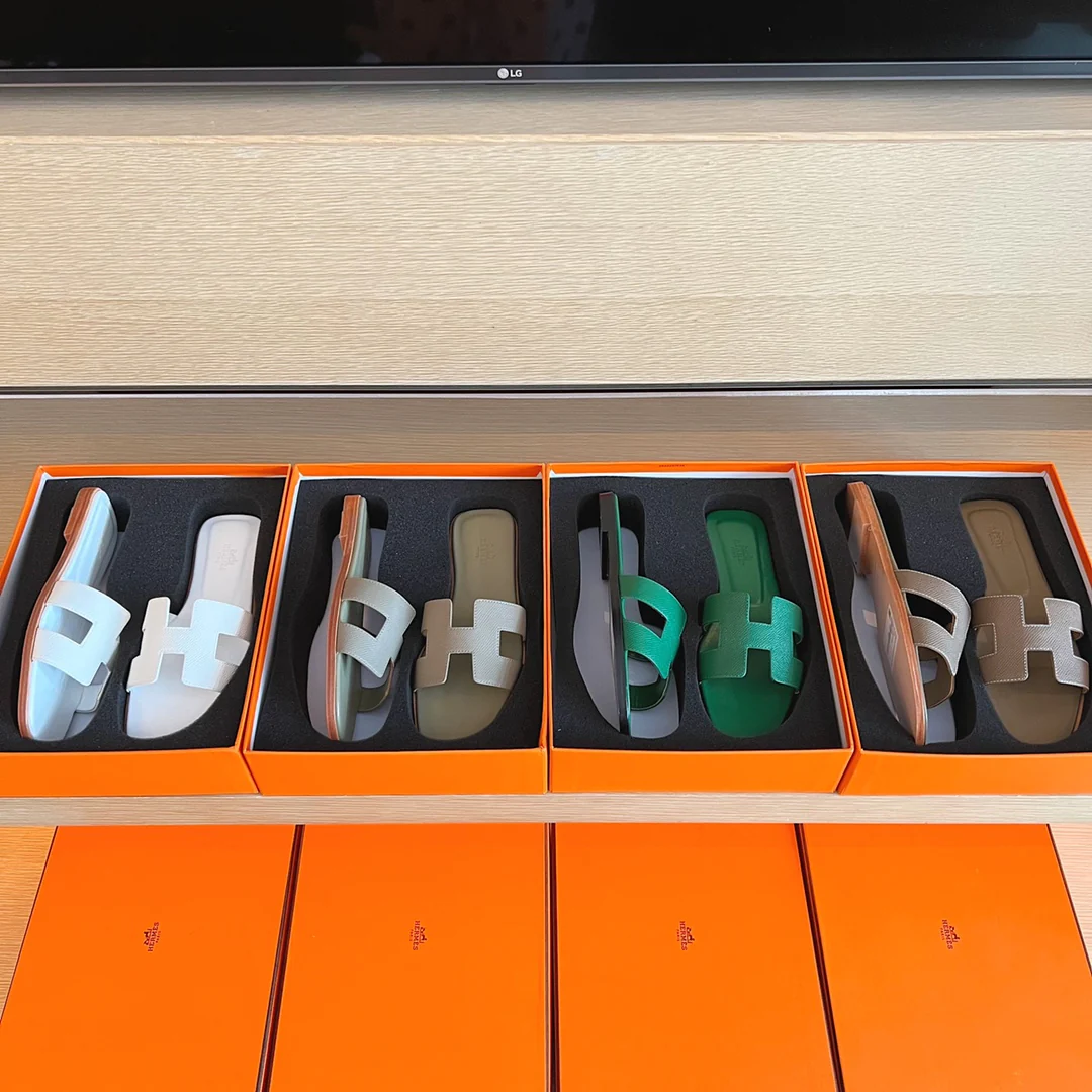 Классические домашние тапочки Hermes H - Подошва с полным покрытием и принтом в виде ладони - Белые