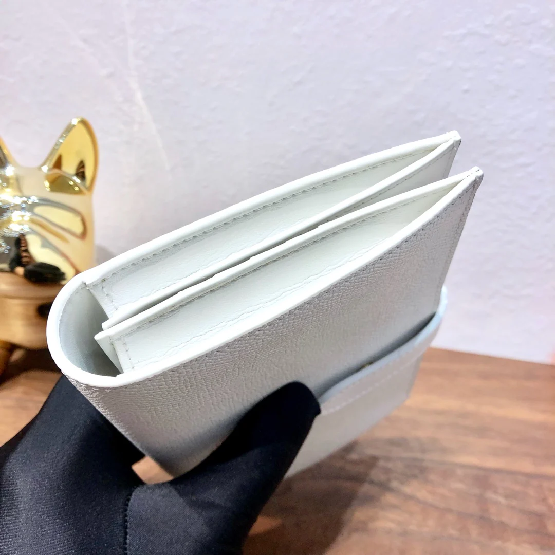 Кошелек Celine с ремешком из зернистой телячьей кожи - 2 шт.