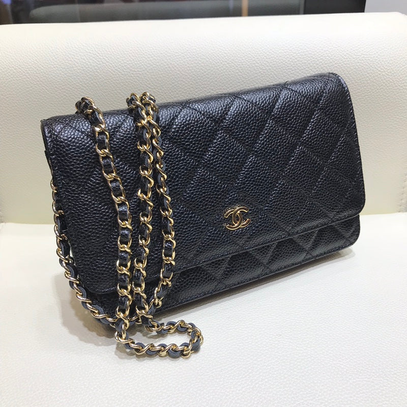 Chanel - Классическая женская одежда