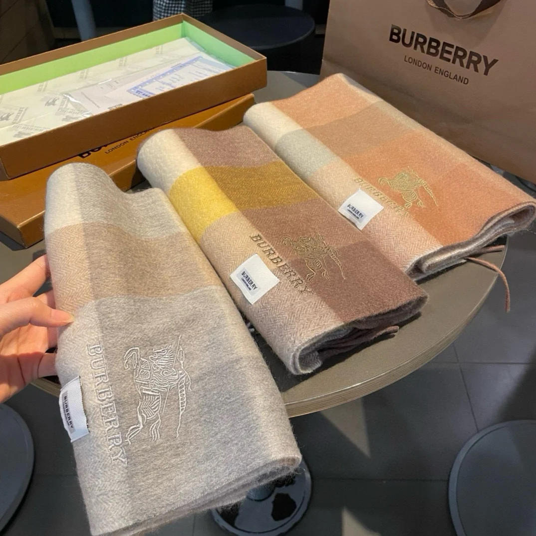 Шарф Burberry в клетку 2024 года - 30 - 181