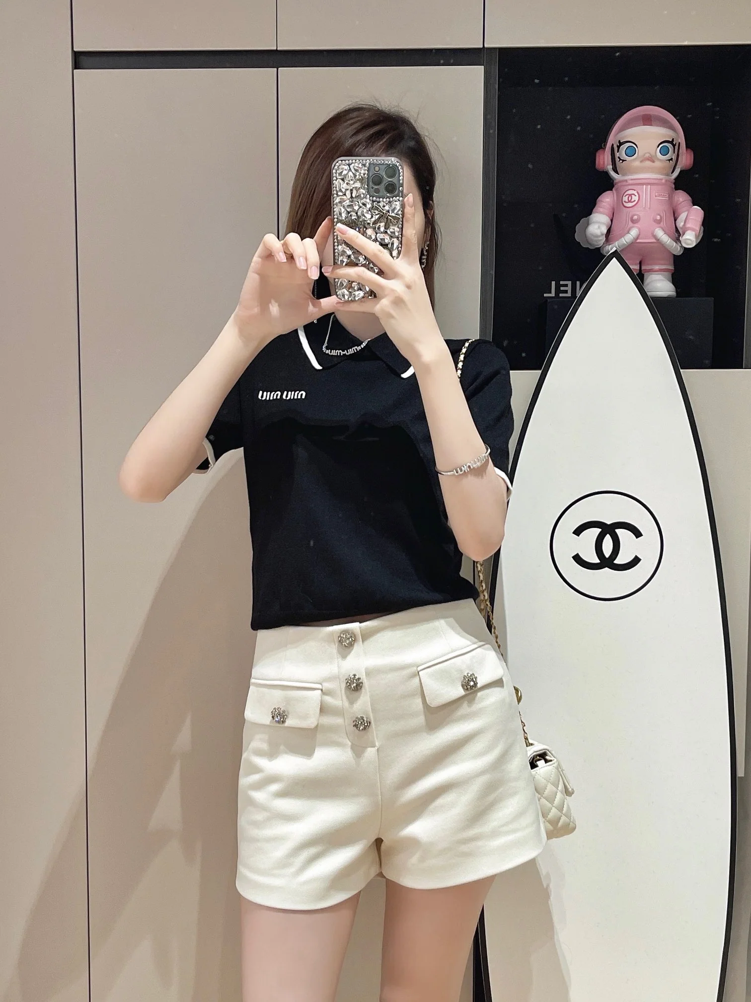 Miu Miu - 2404 - Трикотажная футболка-поло с коротким рукавом и воротником-поло в стиле колор-блок - Черная