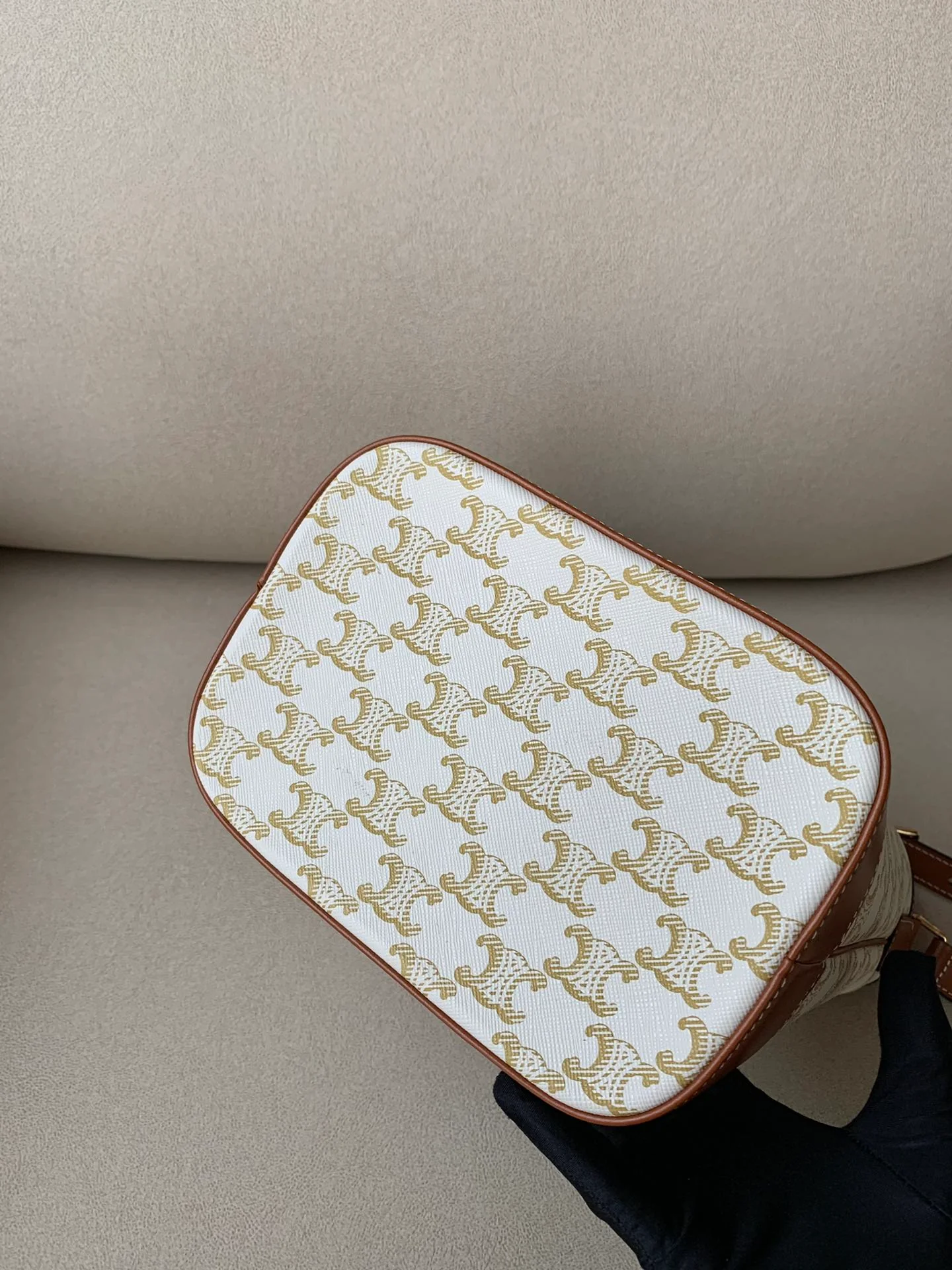 Сумка-ведро Celine Triomphe с принтом из канваса - Маленькая - Белый канвас с монограммой