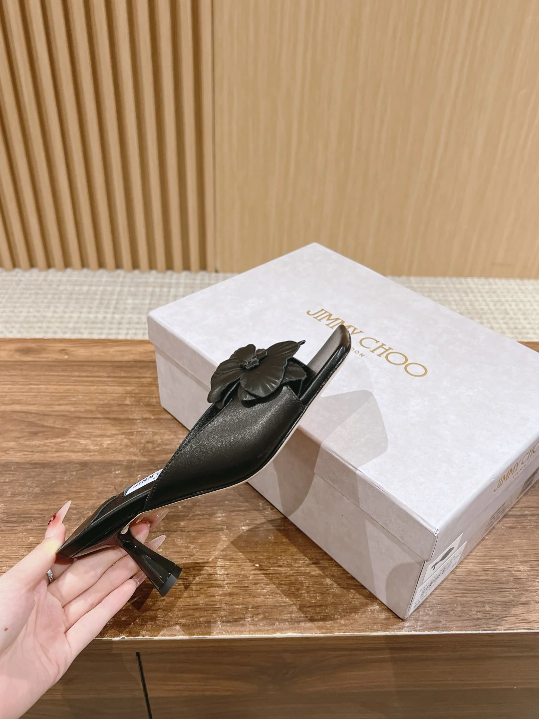 Jimmy - Туфли на каблуке с бантиком - Черные