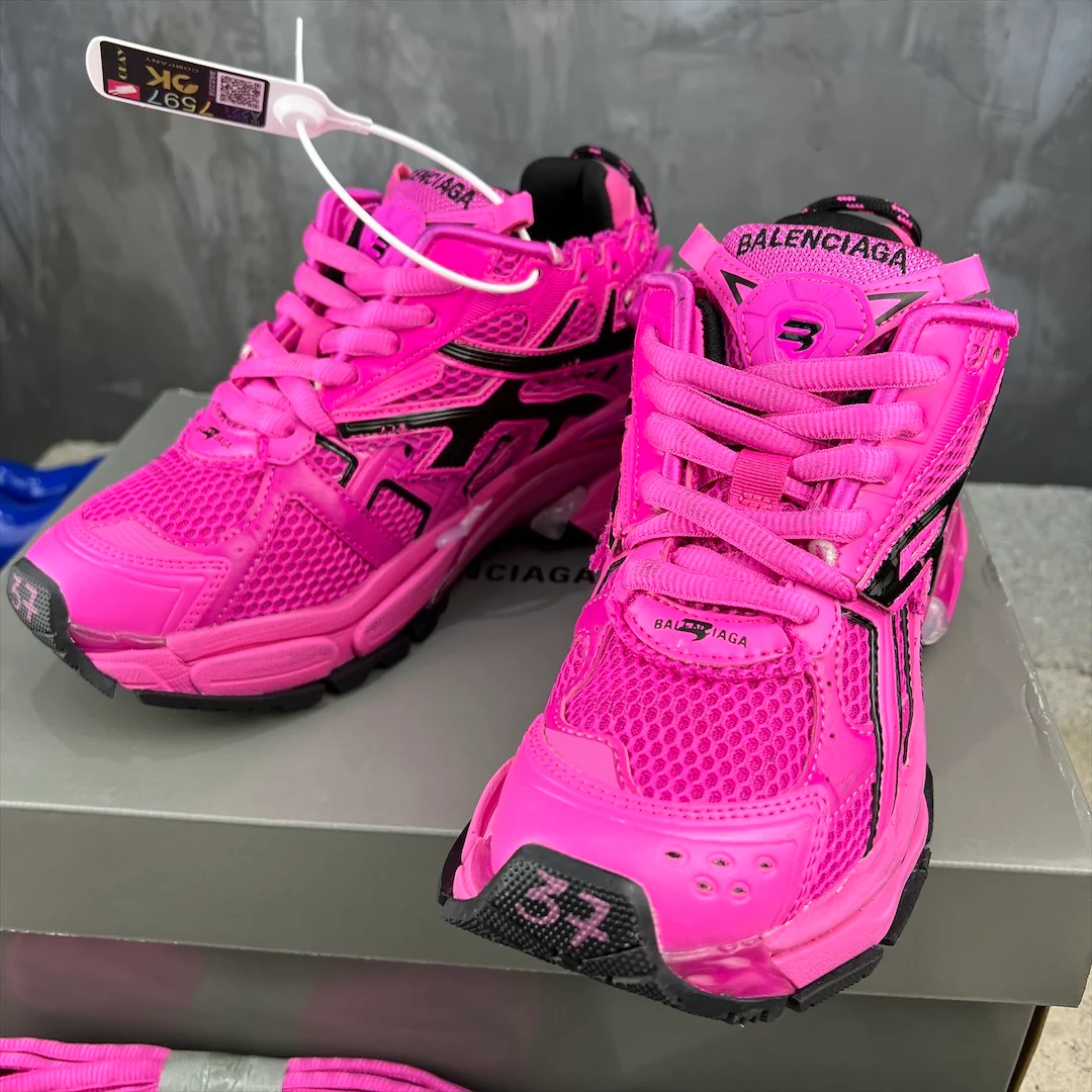 Кроссовки Balenciaga Runner - унисекс - ярко-розовые