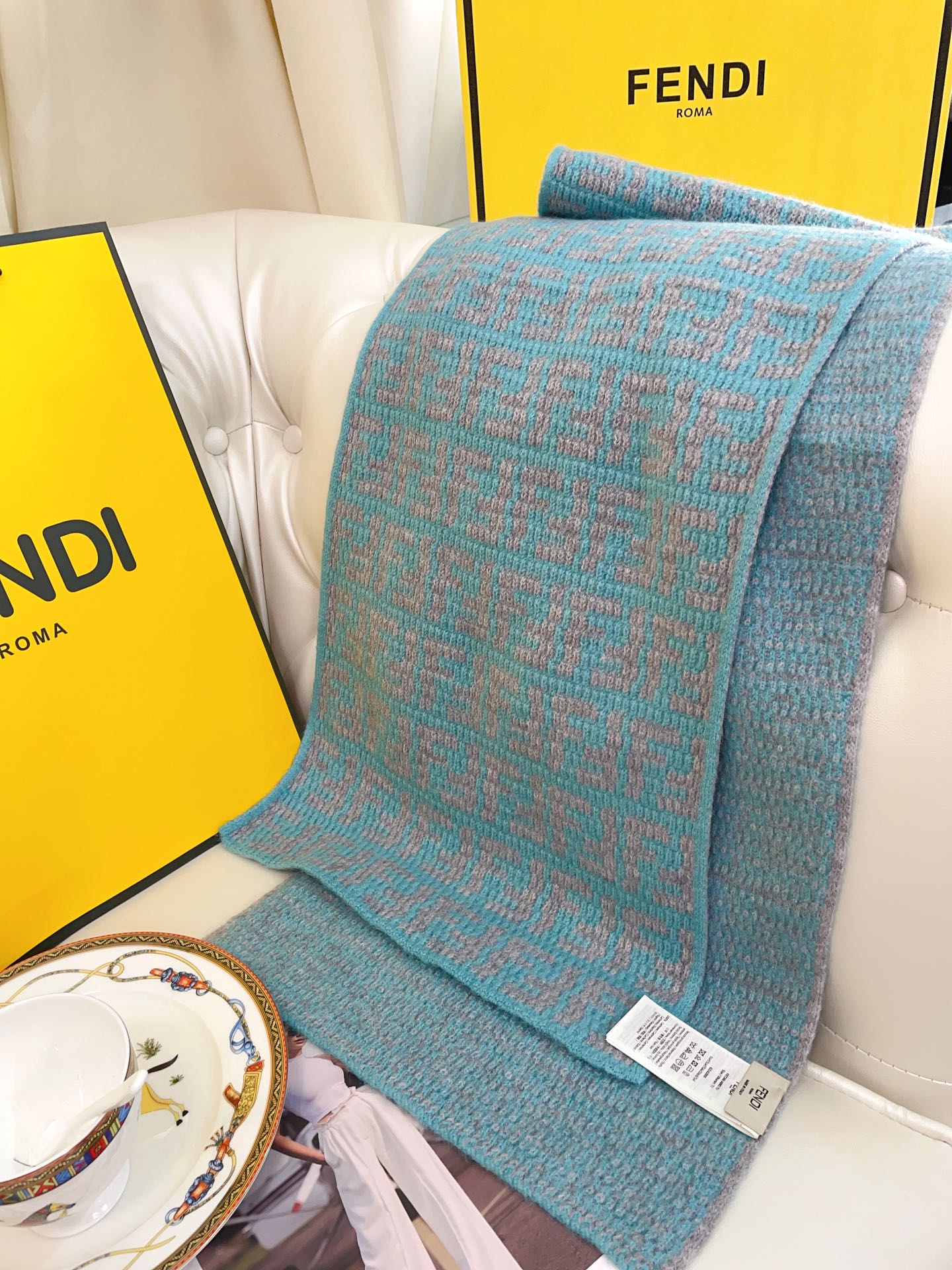 Fendi - Двусторонний жаккардовый вязаный шарф - 32 - 180 см - 1