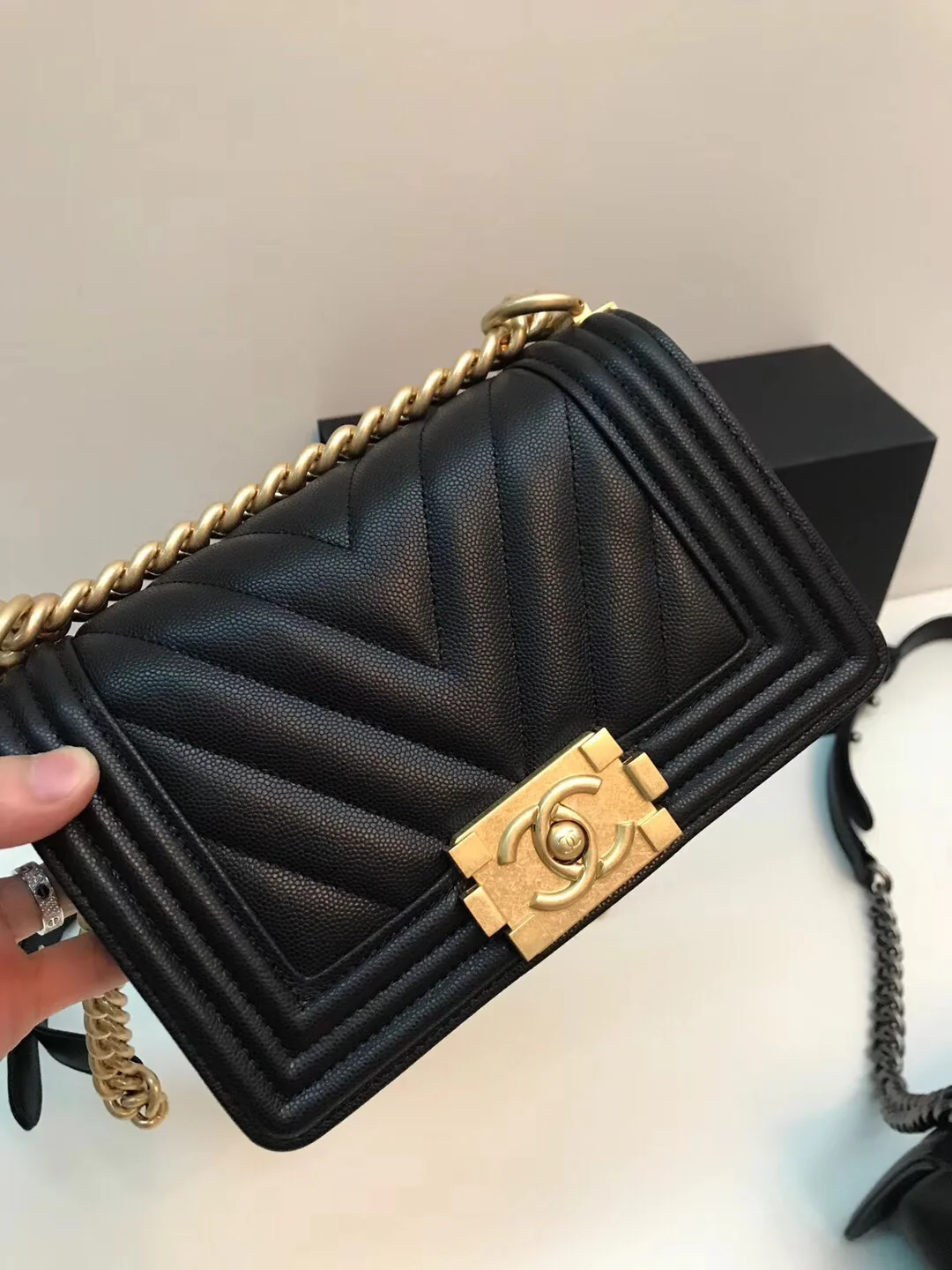 Chanel-boy-20cm-11