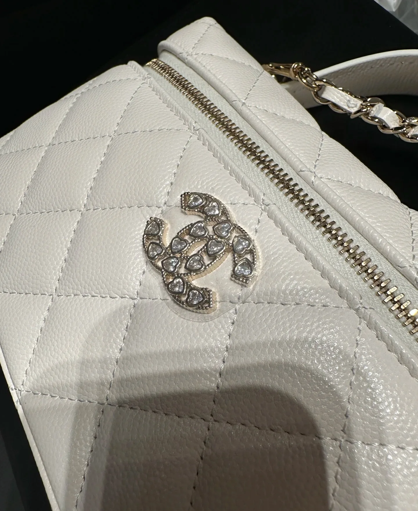 Сумочка Chanel 25p Heart Diamond LP с цепочкой - белая