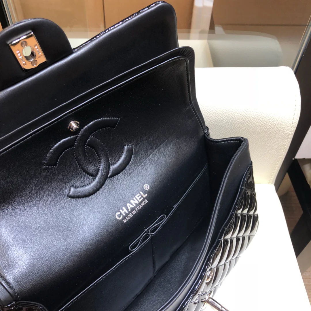 Сумка Chanel CF - лакированная кожа - серебряная цепочка - 25 см