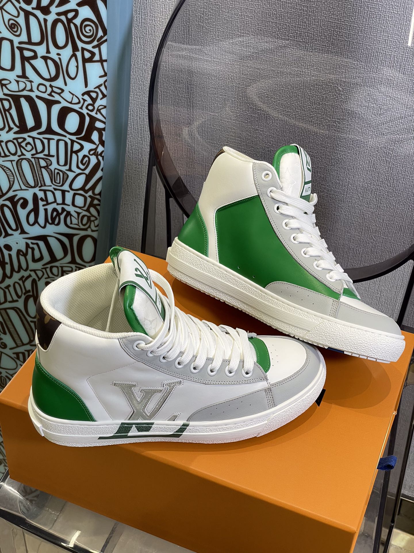 Обувь LV - кроссовки LV - высокие - повседневная обувь