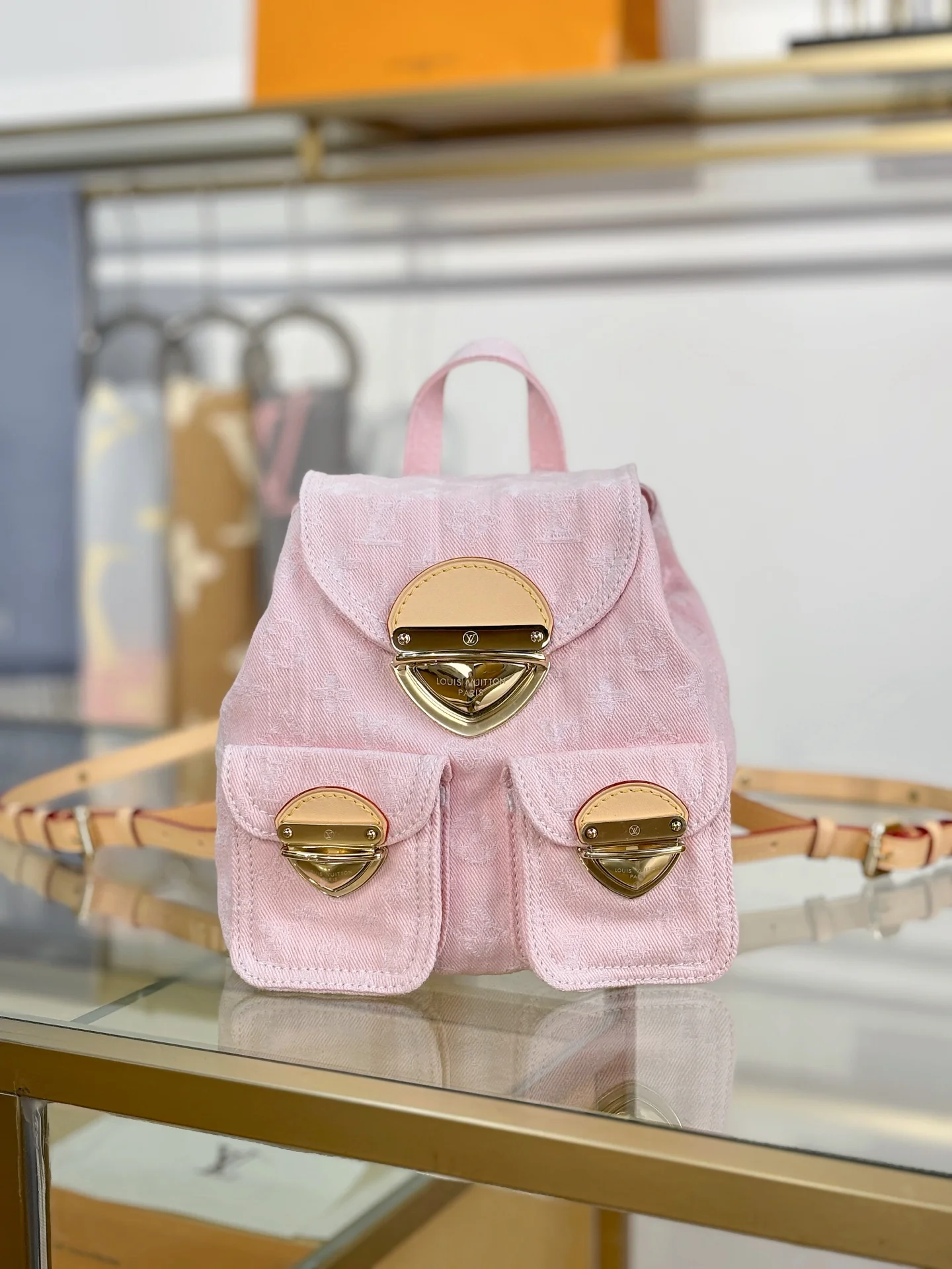 LV-m13031-venice shoulder bag-pink