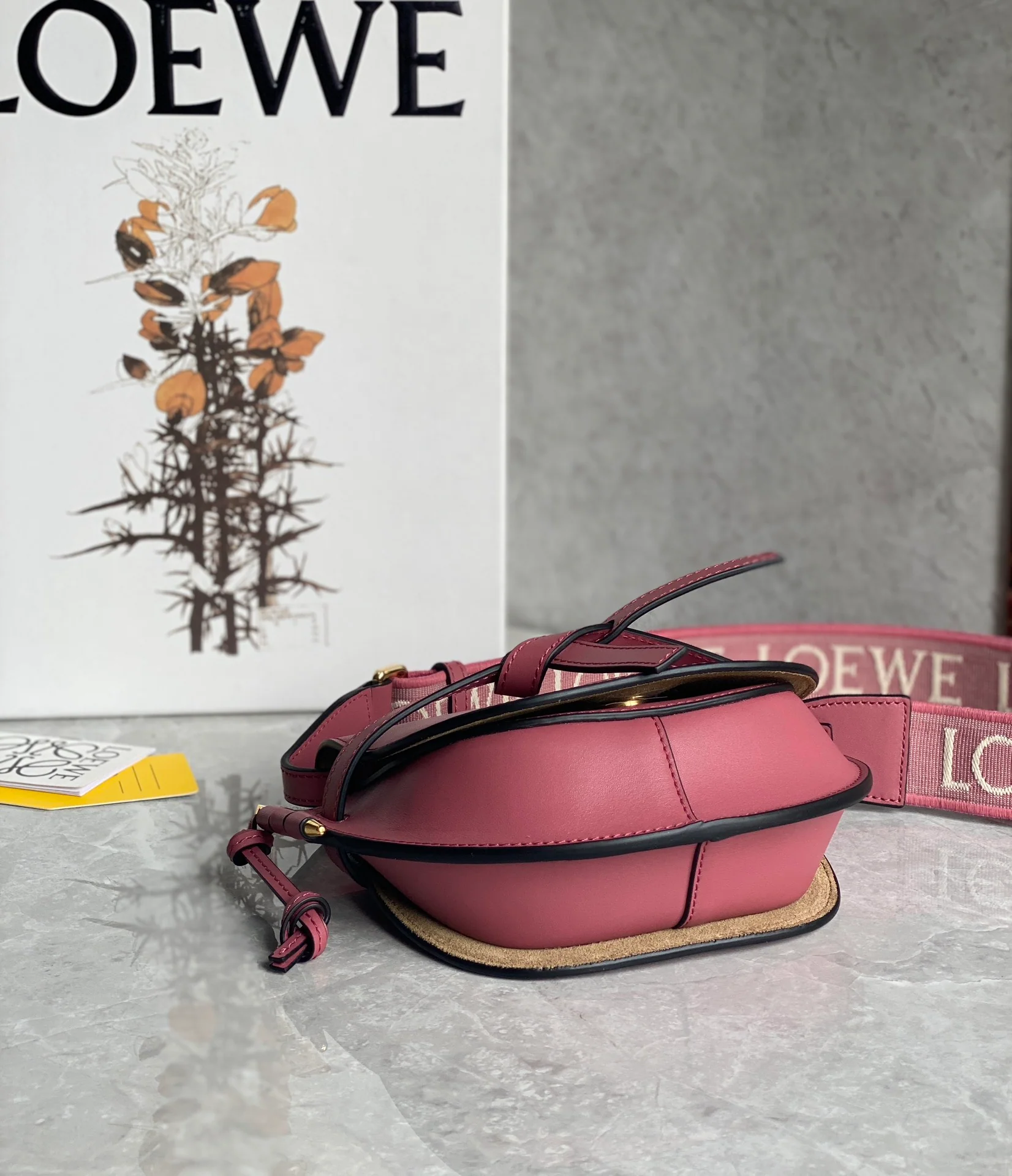 Сумка-седло Loewe Gate Dual Mini Saddle Bag - розово-розовая