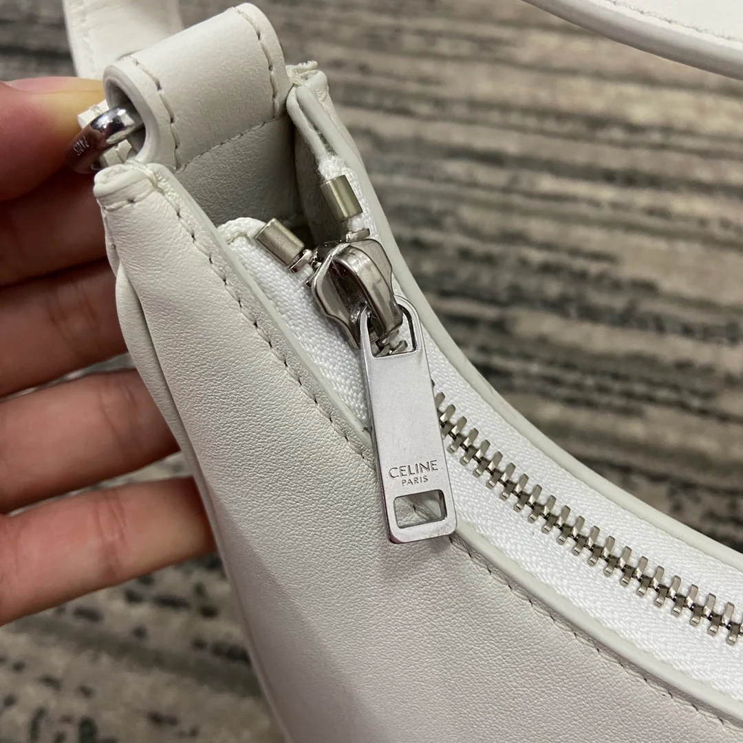 celine-ava сумка подмышки-1