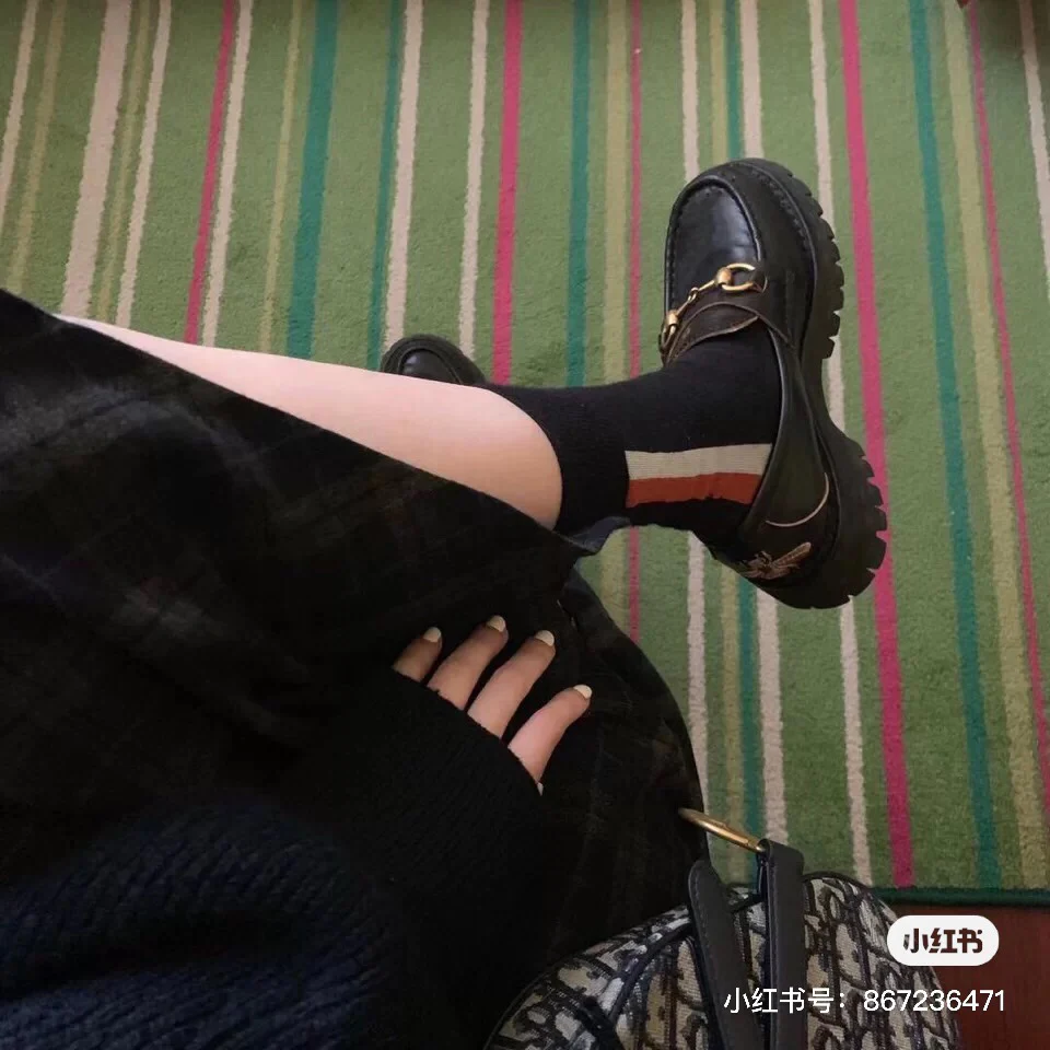 Новинка сезона осень/зима 2022 от Gucci - Туфли-носки - Фотографии вживую