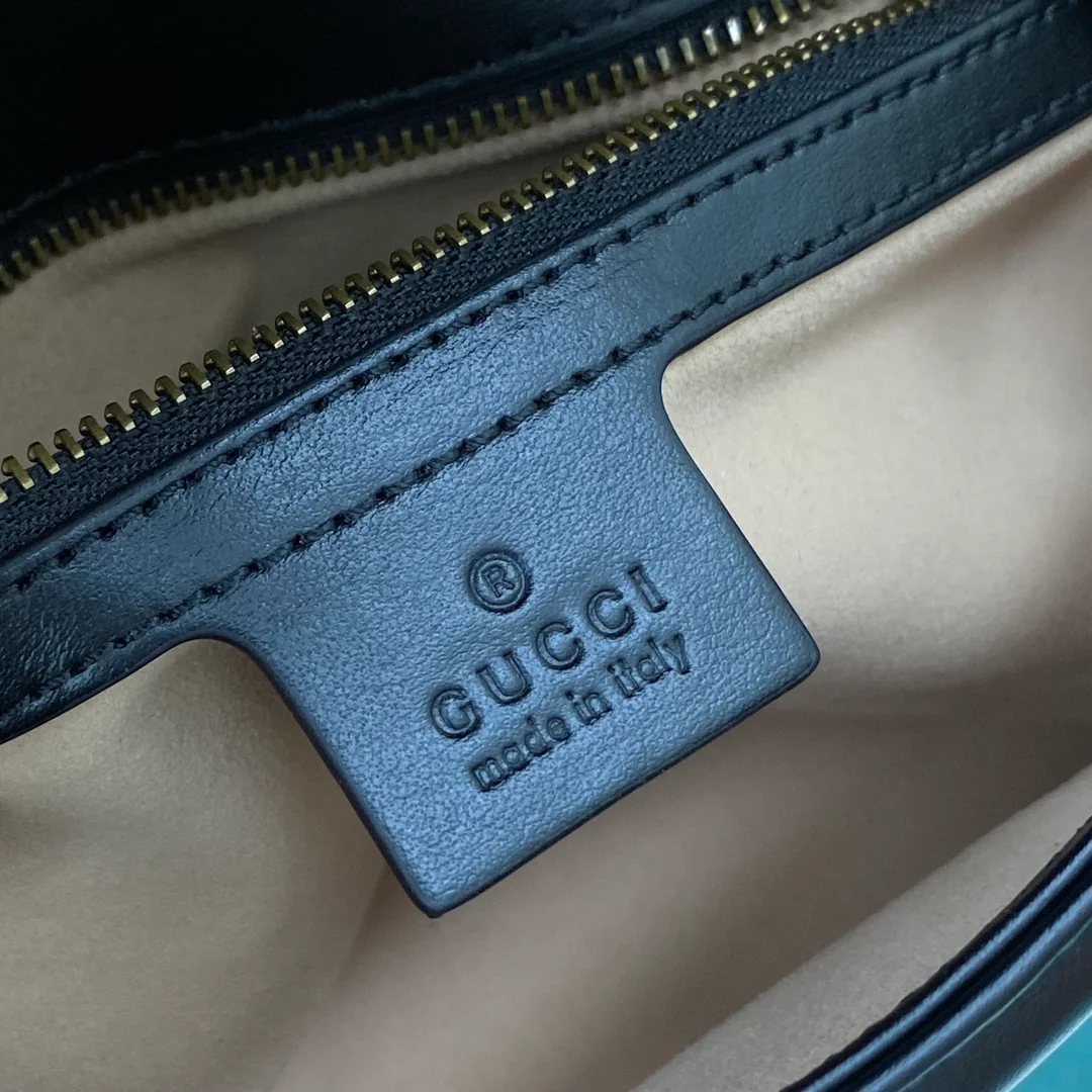 Gucci Marmont Black Medium 26cm - 26-7-5cm