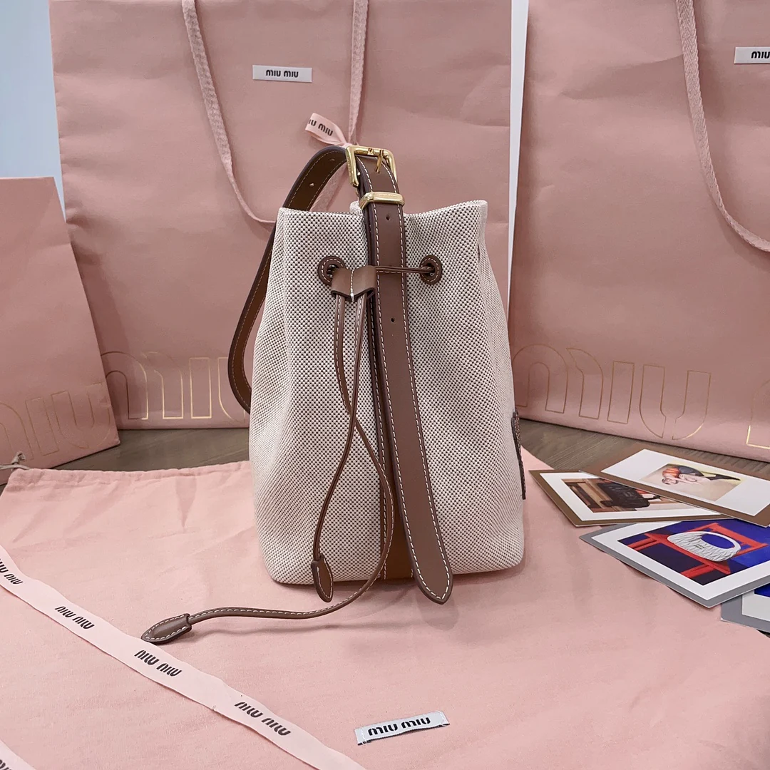 Сумка-тоут Miu Miu Ivy - Маленькая сумка-ведро - Лоскутное шитье из холста и кожи